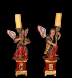 Torciere barocche spagnole con angeli policromi su piedistalli dorati, XVIII secolo