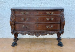 Kommode im spanischen Barock-Revival-Stil aus geschnitztem Holz mit drei Schubladen