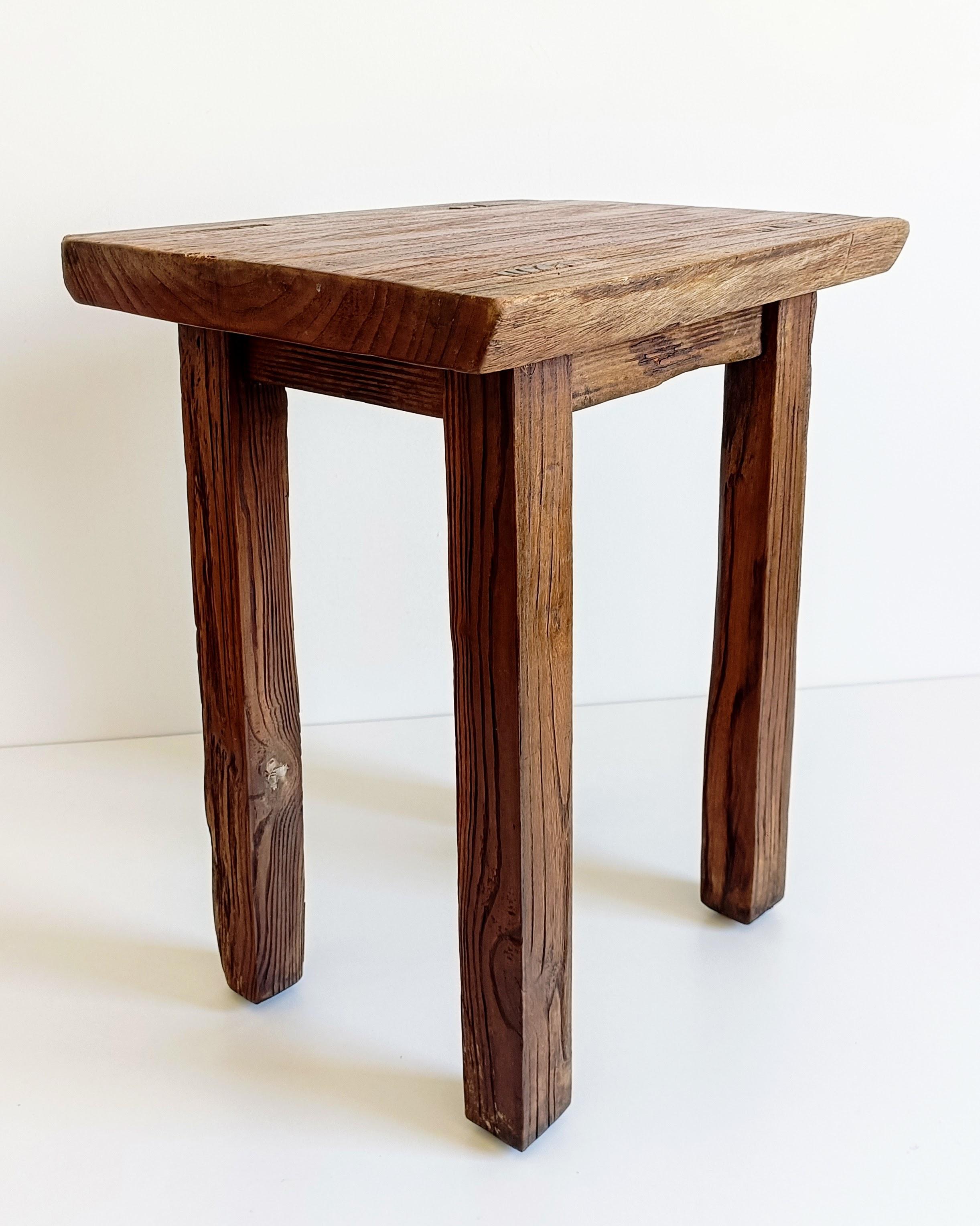 Spanish Baroque Rustic Oak Wood Side Table or Stool, Early 18th-C im Angebot 3