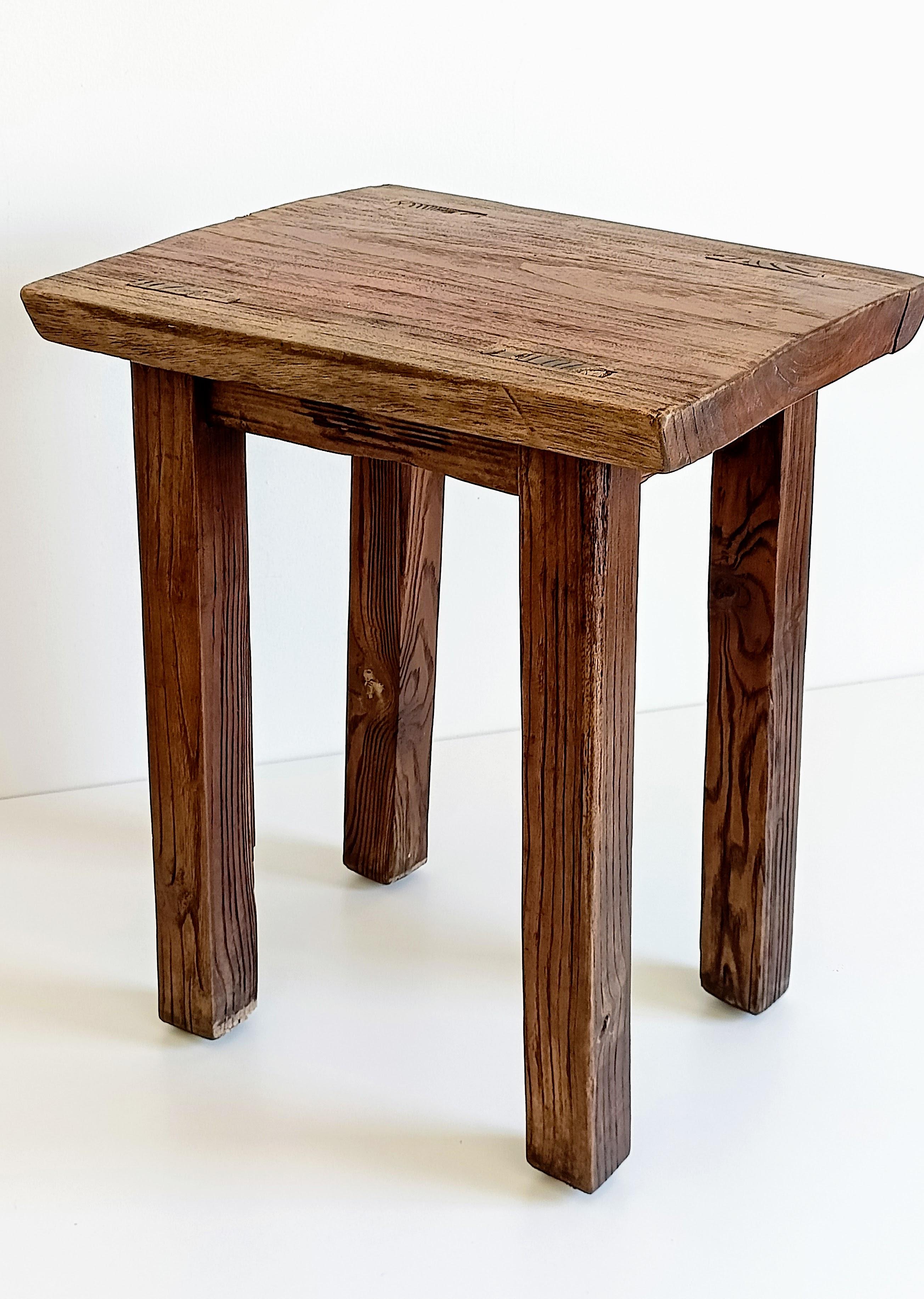 Spanish Baroque Rustic Oak Wood Side Table or Stool, Early 18th-C (18. Jahrhundert) im Angebot