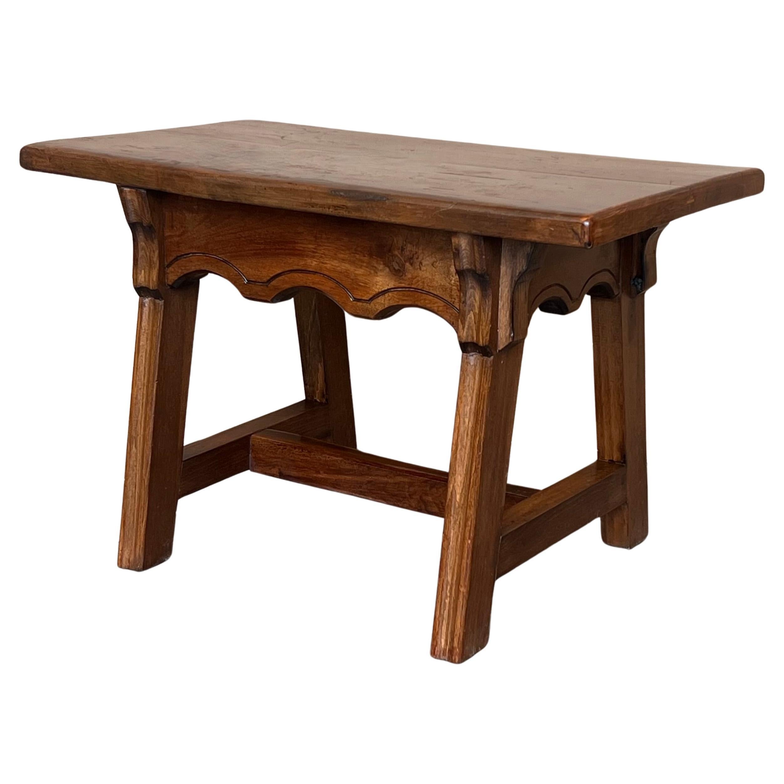 Spanish Baroque Side Table with Wood Stretcher and Carved Top in Walnut