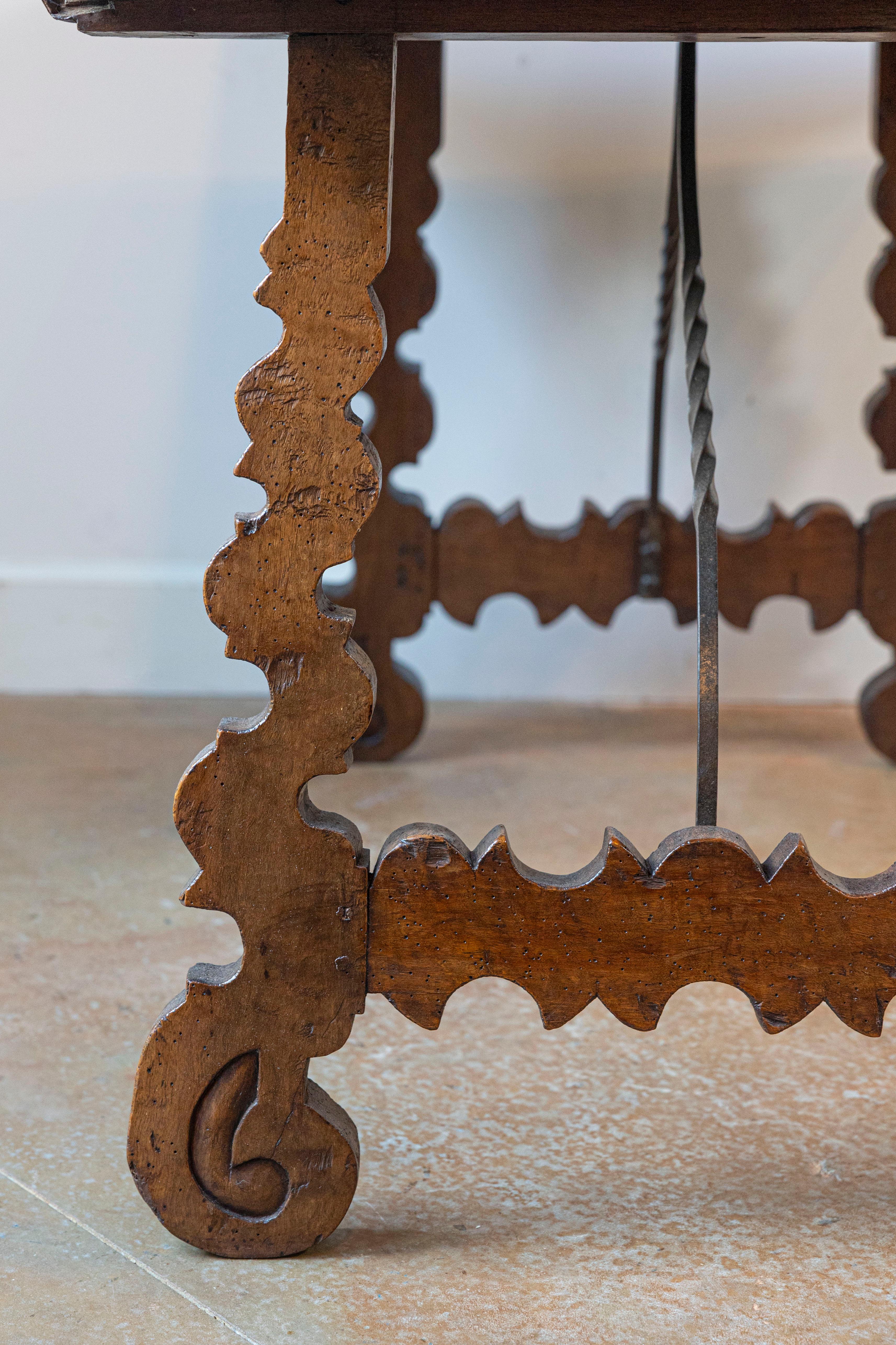 Spanish Baroque Style 19th Century Walnut Fratino Table with Lyre Shaped Base For Sale 2