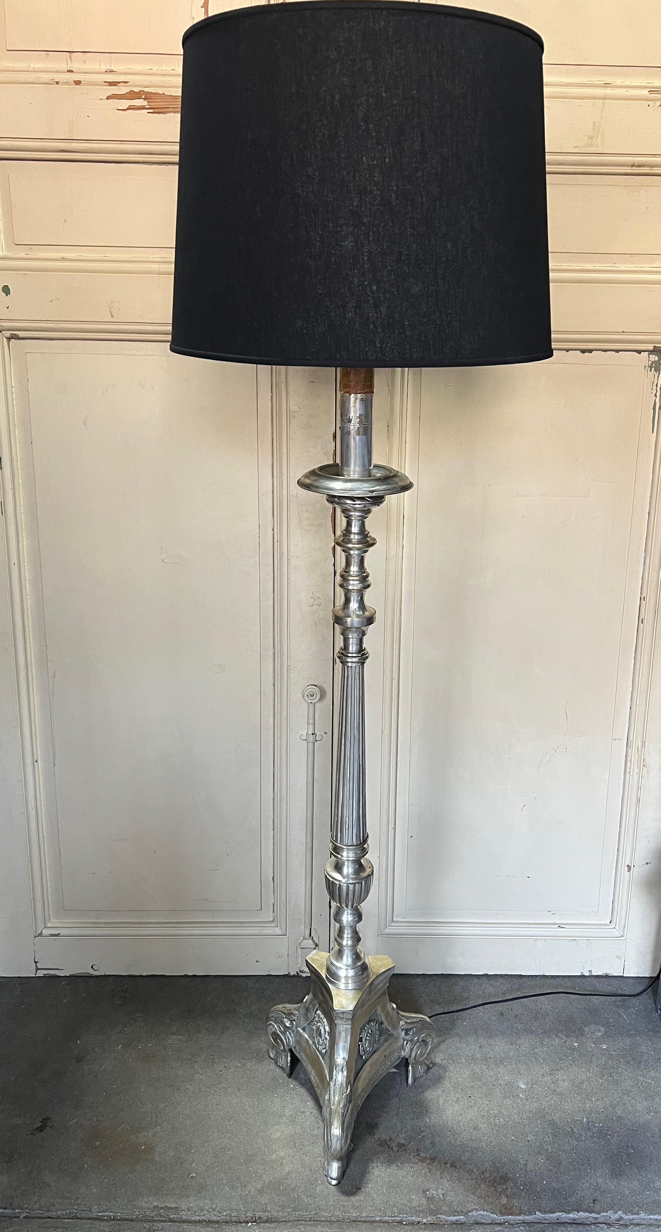 Spanish Baroque Style Silvered Floor Lamp In Good Condition For Sale In Buchanan, NY