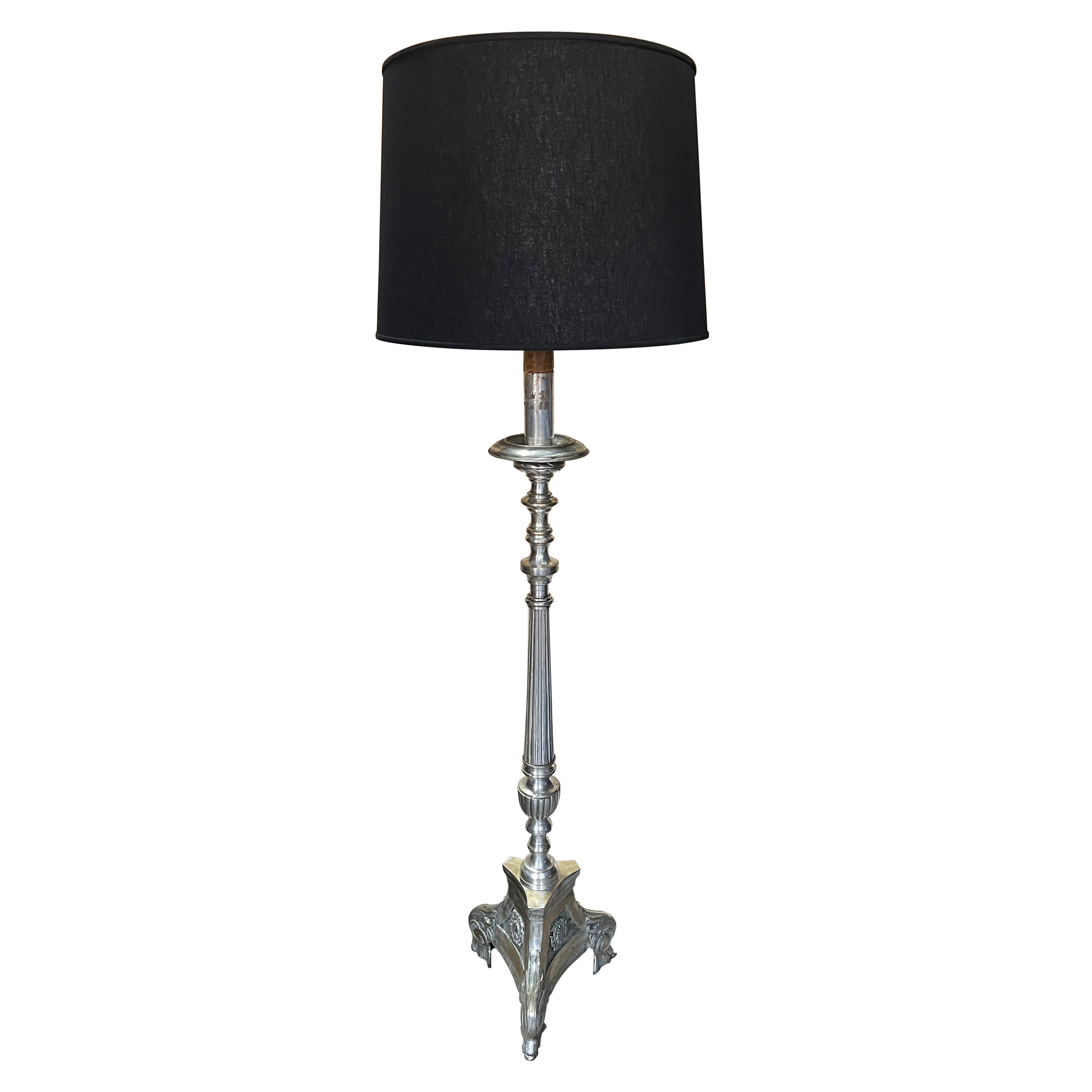 Lampadaire argenté de style baroque espagnol