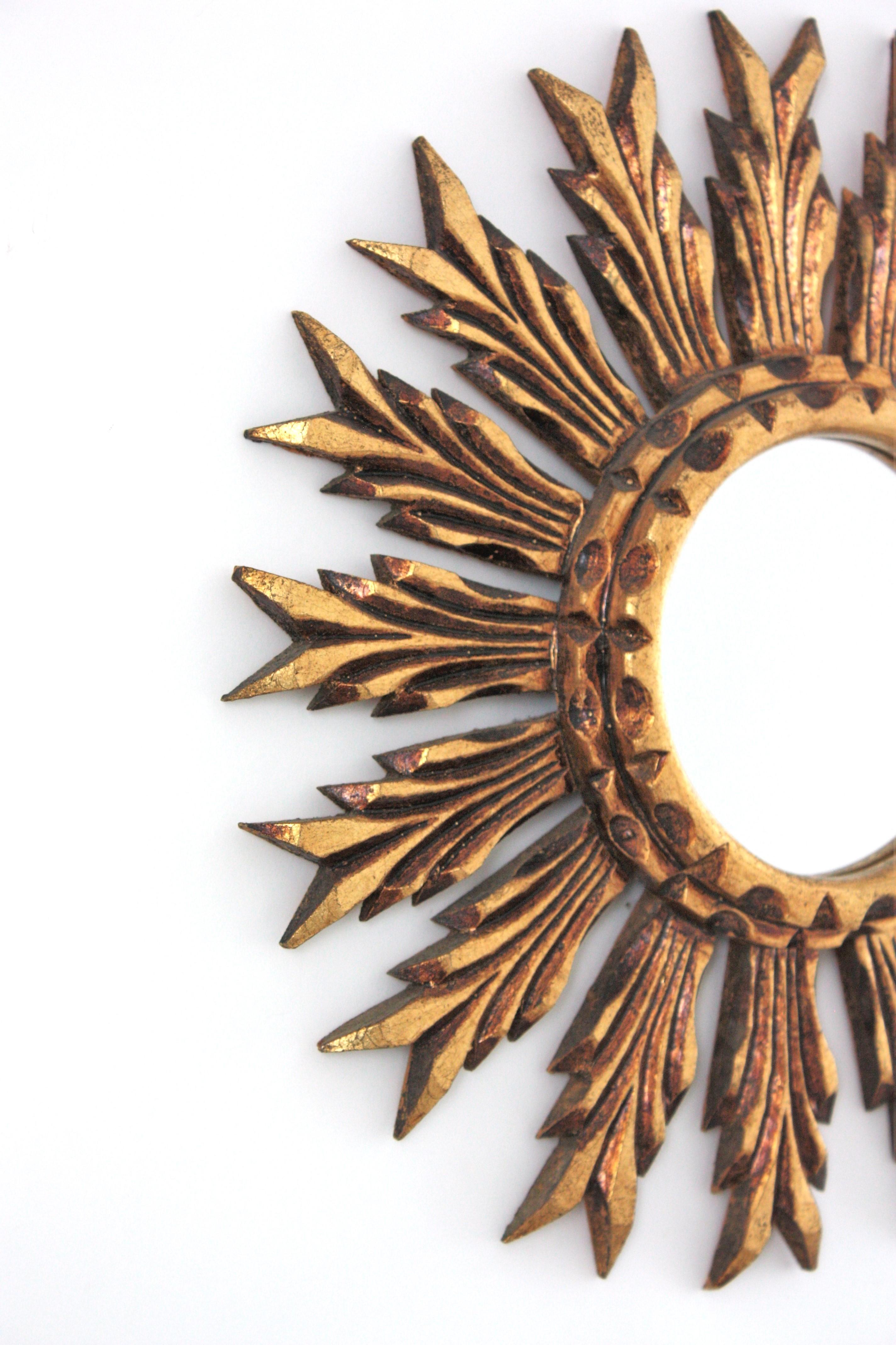 Espagnol Miroir en bois doré de style baroque espagnol, années 1940 en vente