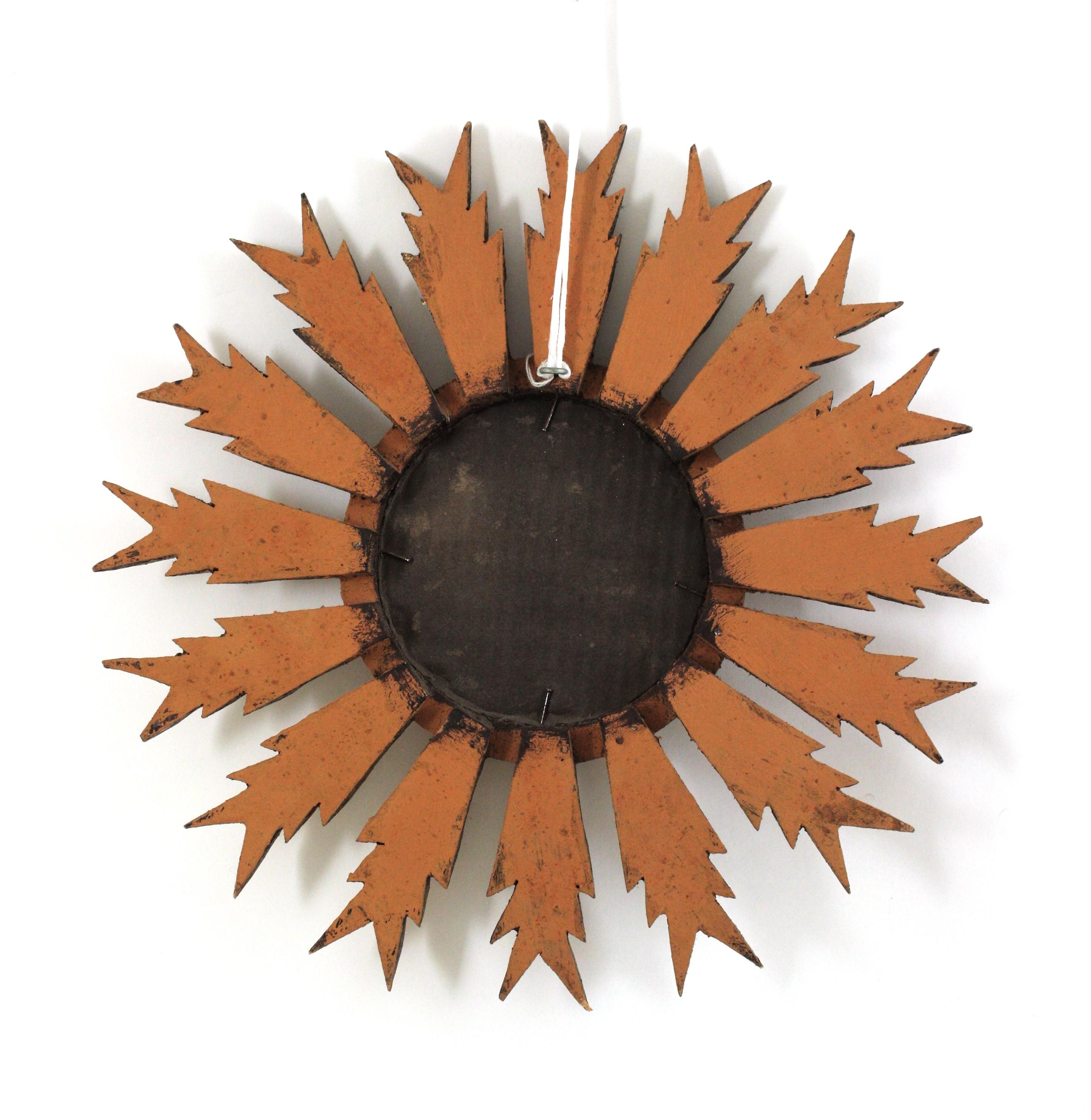 Miroir en bois doré de style baroque espagnol, années 1940 en vente 1