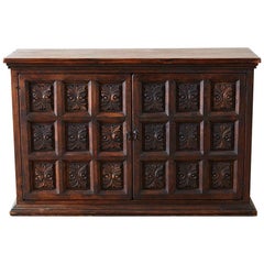 Armoire ou buffet à deux portes de style baroque espagnol