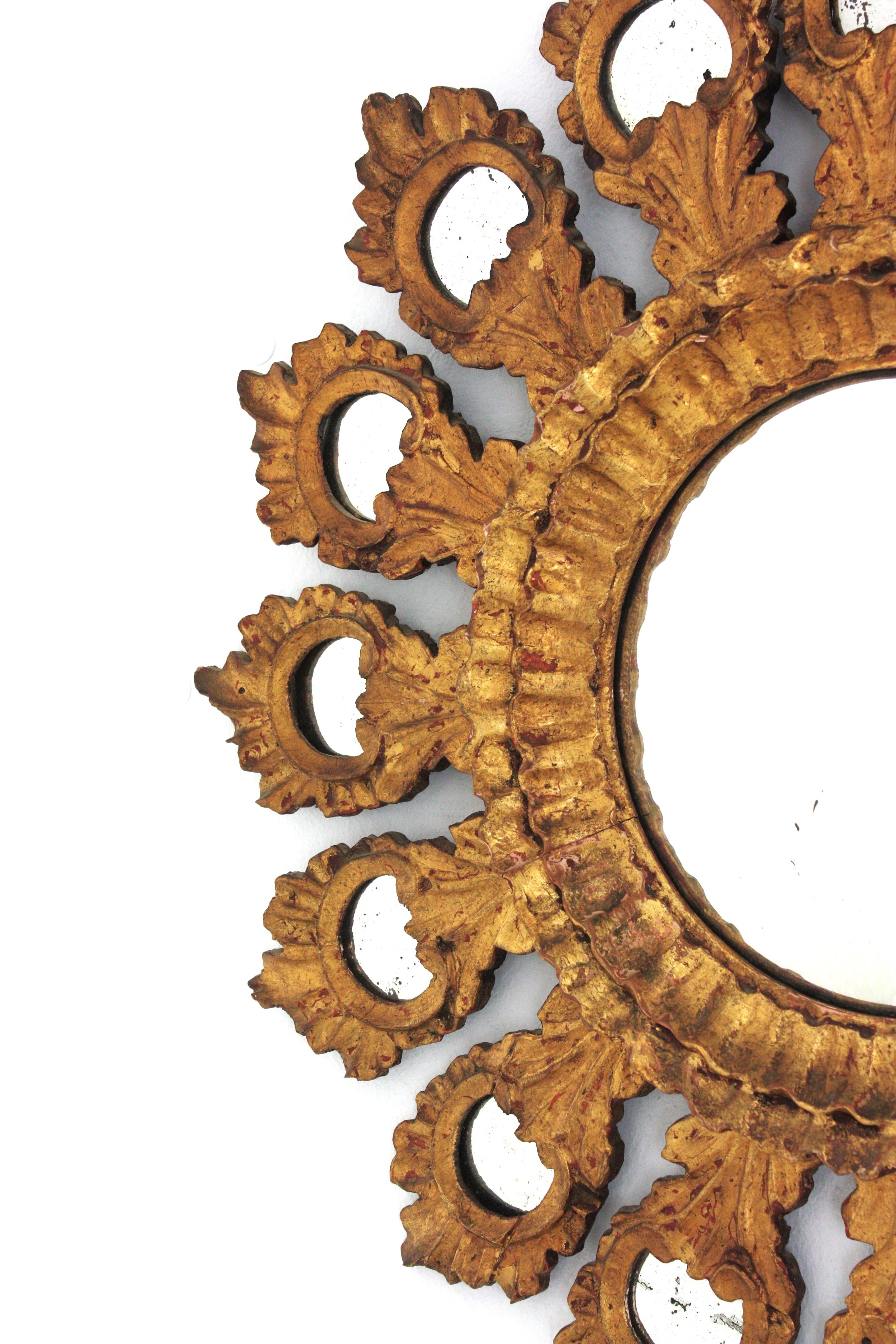 Spanish Baroque Sunburst Gilt Carved Wood Bullseye Mirror with Mirror Insets For Sale 6