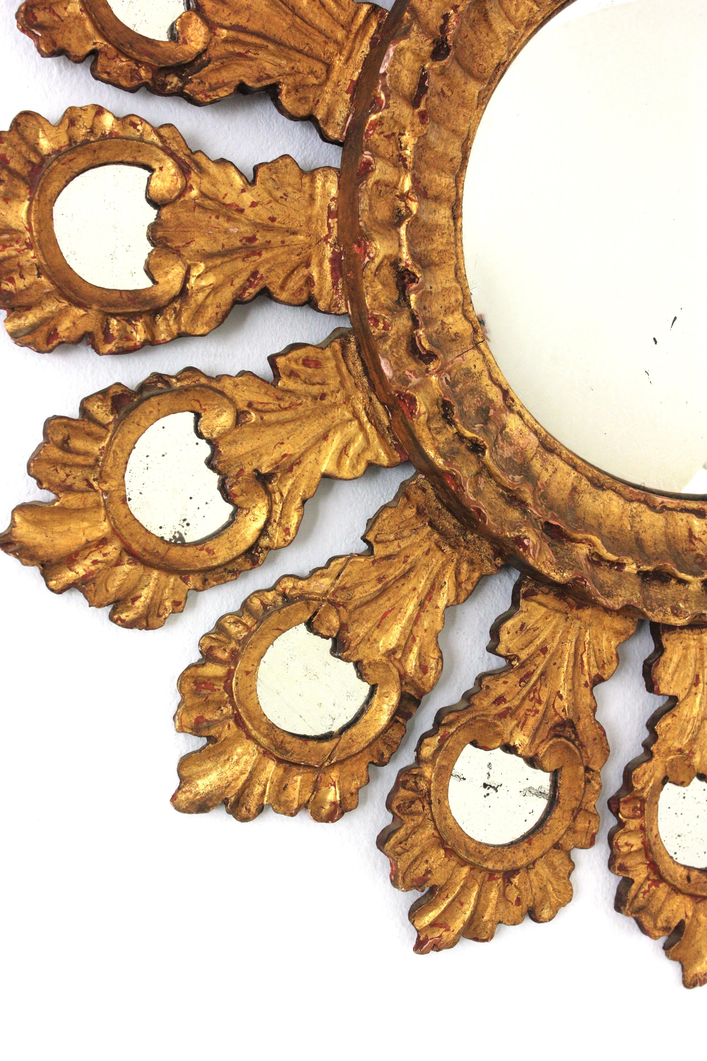Spanish Baroque Sunburst Gilt Carved Wood Bullseye Mirror with Mirror Insets For Sale 3