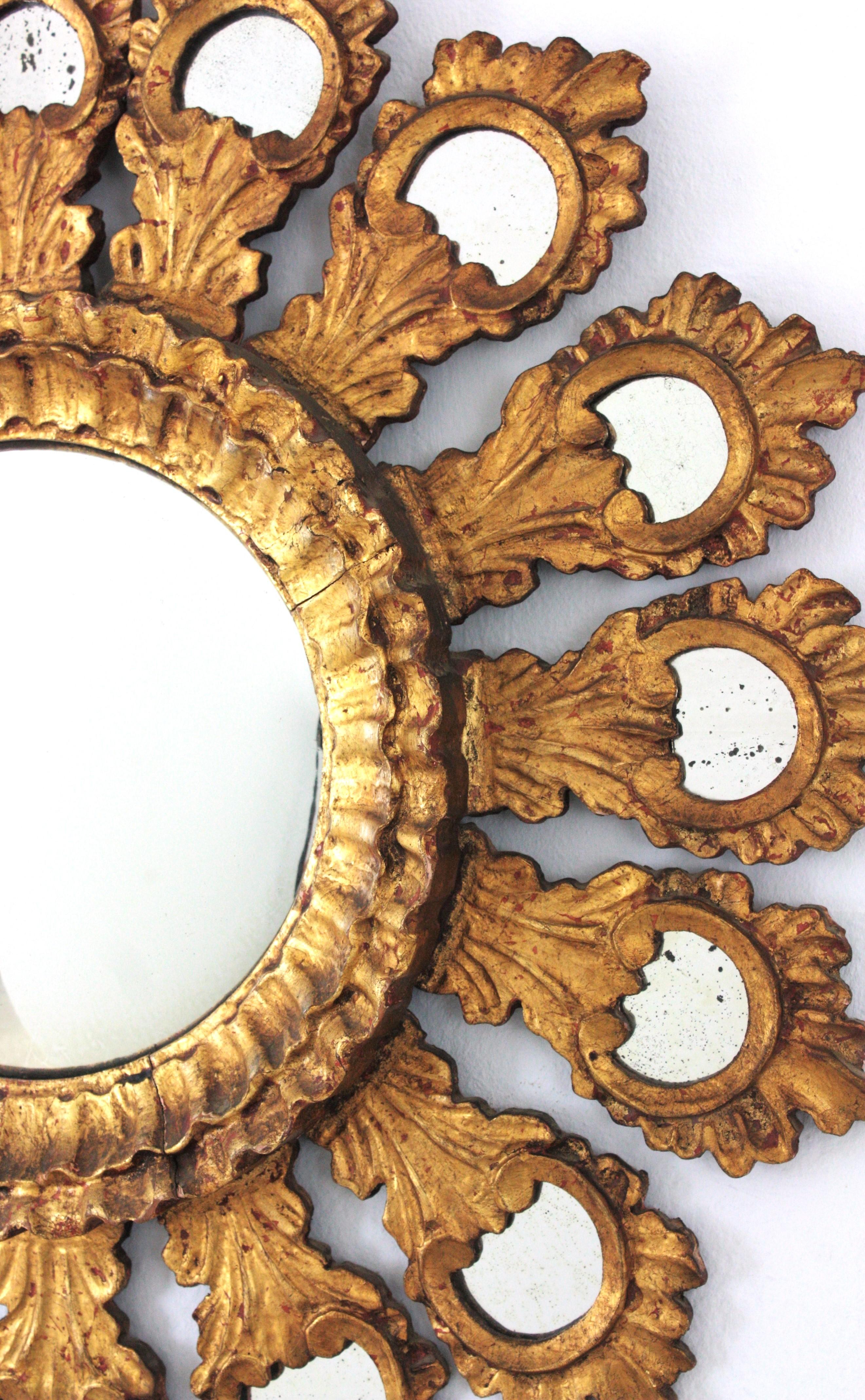 Spanish Baroque Sunburst Gilt Carved Wood Bullseye Mirror with Mirror Insets For Sale 4