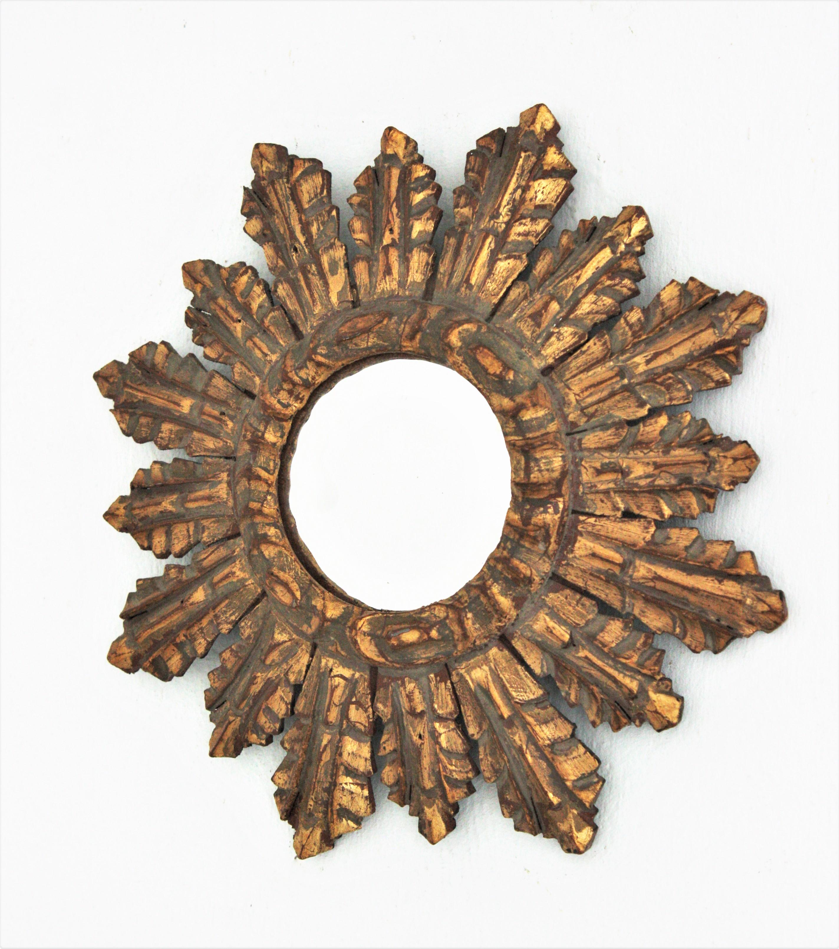 Spanish Baroque Sunburst Giltwood Convex Mirror in Small Scale 2