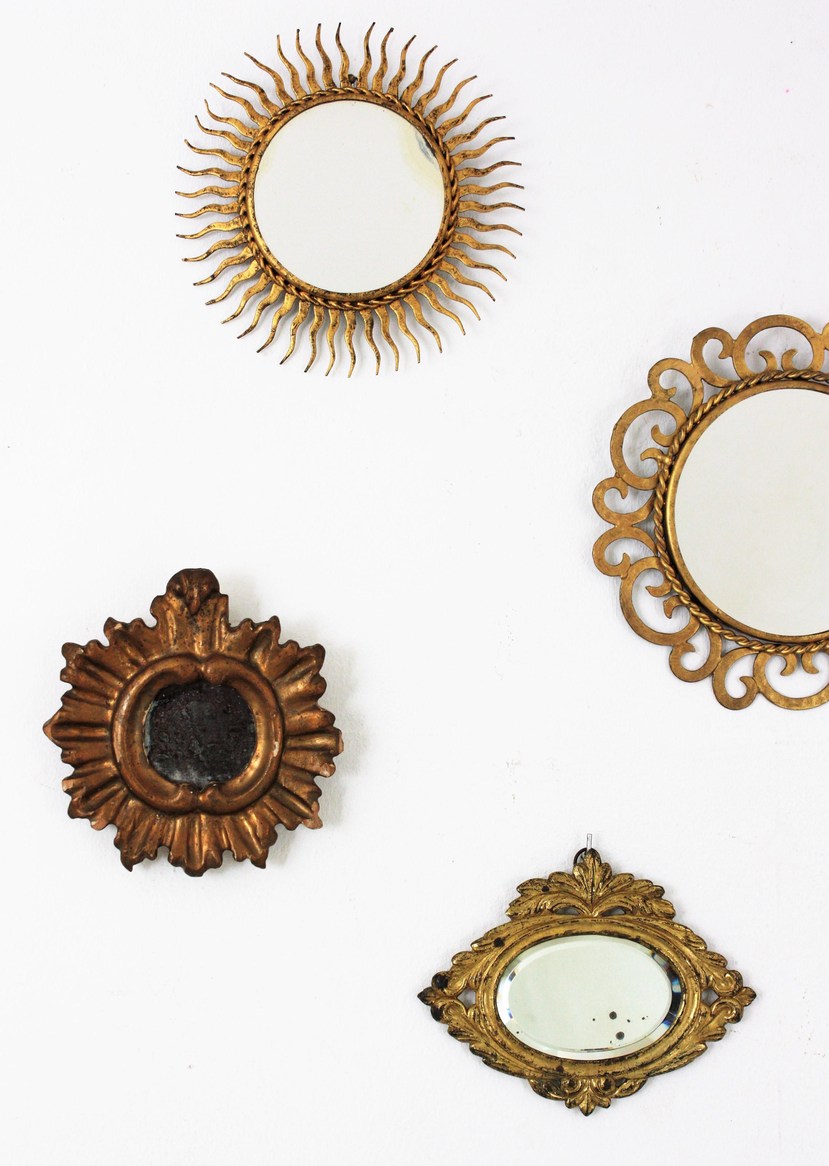 Spanish Baroque Carved Mini Sized Sunburst Mirror, Gold Leaf, Giltwood For Sale 7