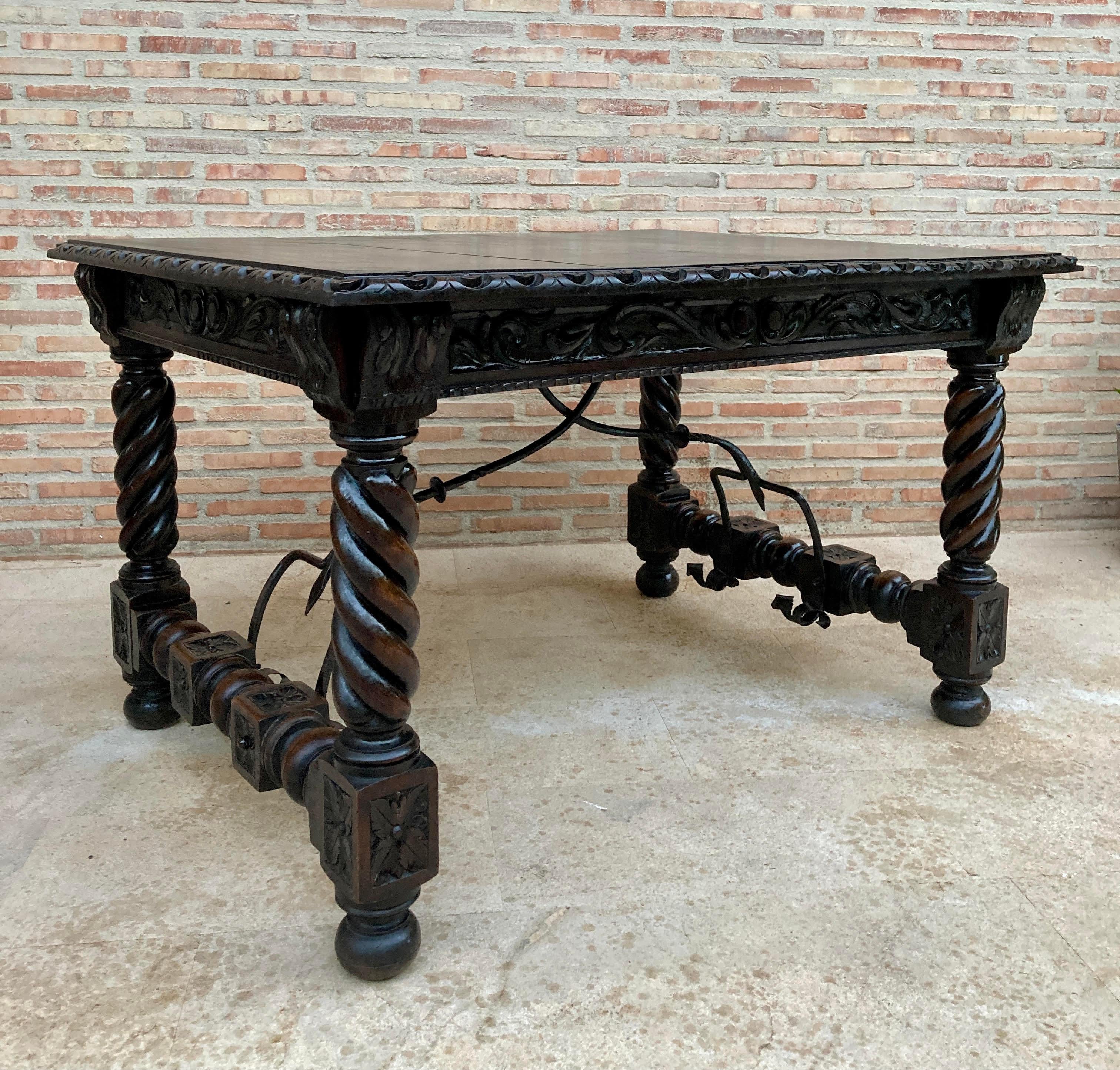 Spanish Baroque Table with Dark Walnut Solomonic Legs with Carved Structure and  For Sale 2