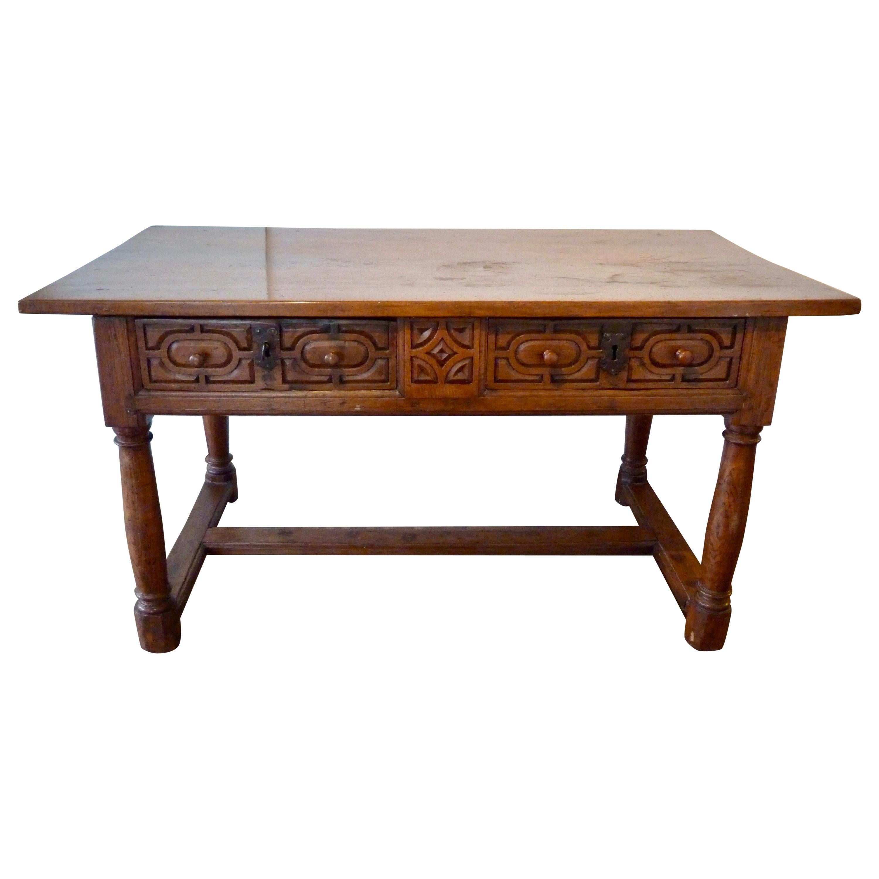 Spanish Baroque Walnut Desk Table, Late 17th Century For Sale