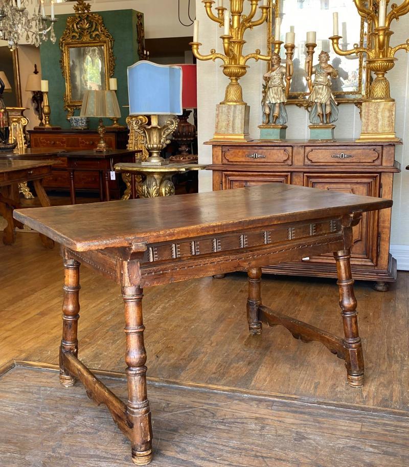 Carved Spanish Baroque Walnut Table, circa 1710 For Sale