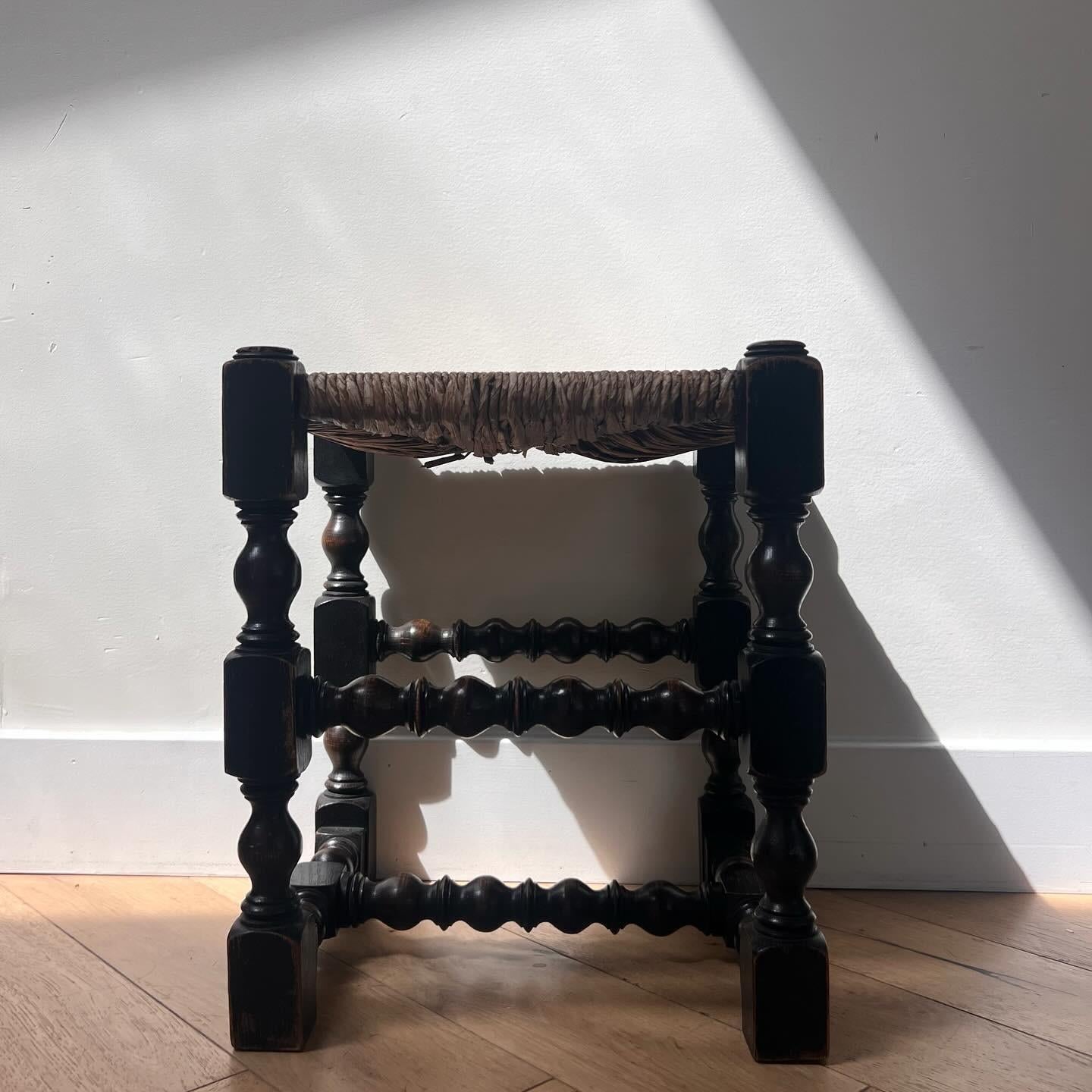 Wicker Spanish baroque wicker rush and spindle leg stool, 18th century