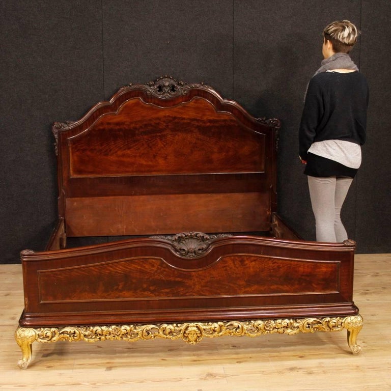 Spanish Bed in Carved and Gilt Mahogany Wood from 20th Century For Sale