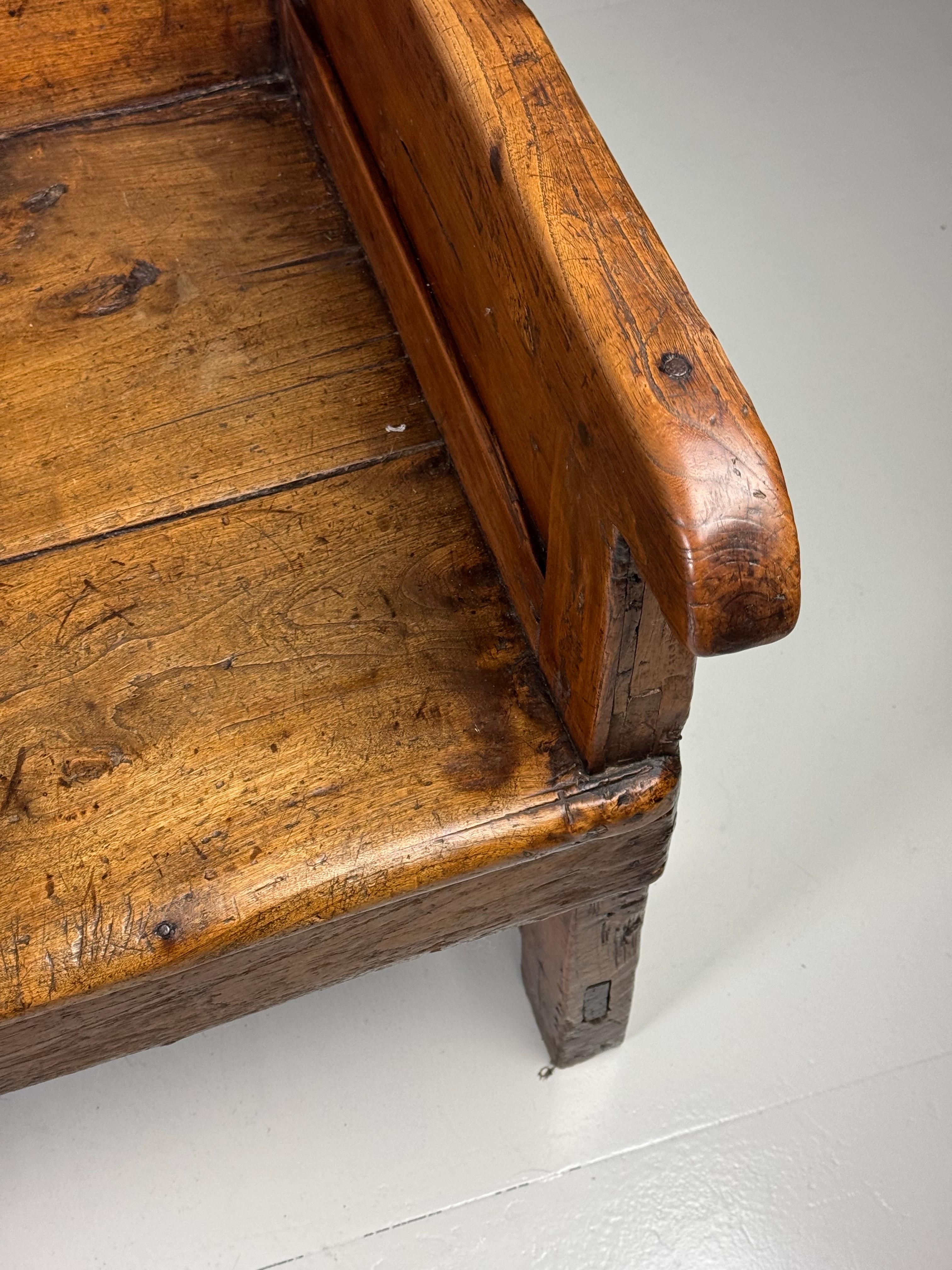 Banc espagnol 18e siècle 7