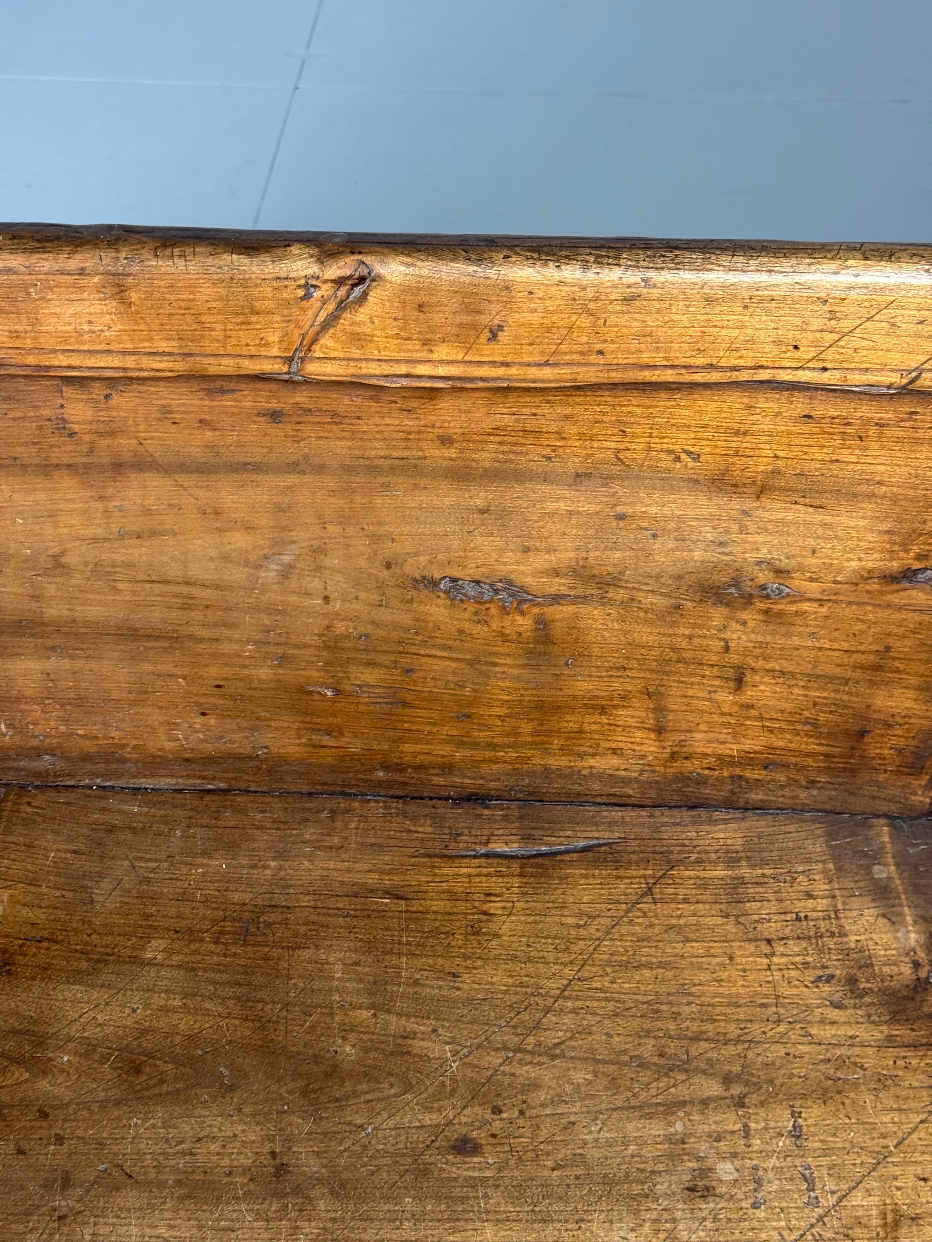 Banc espagnol 18e siècle 13