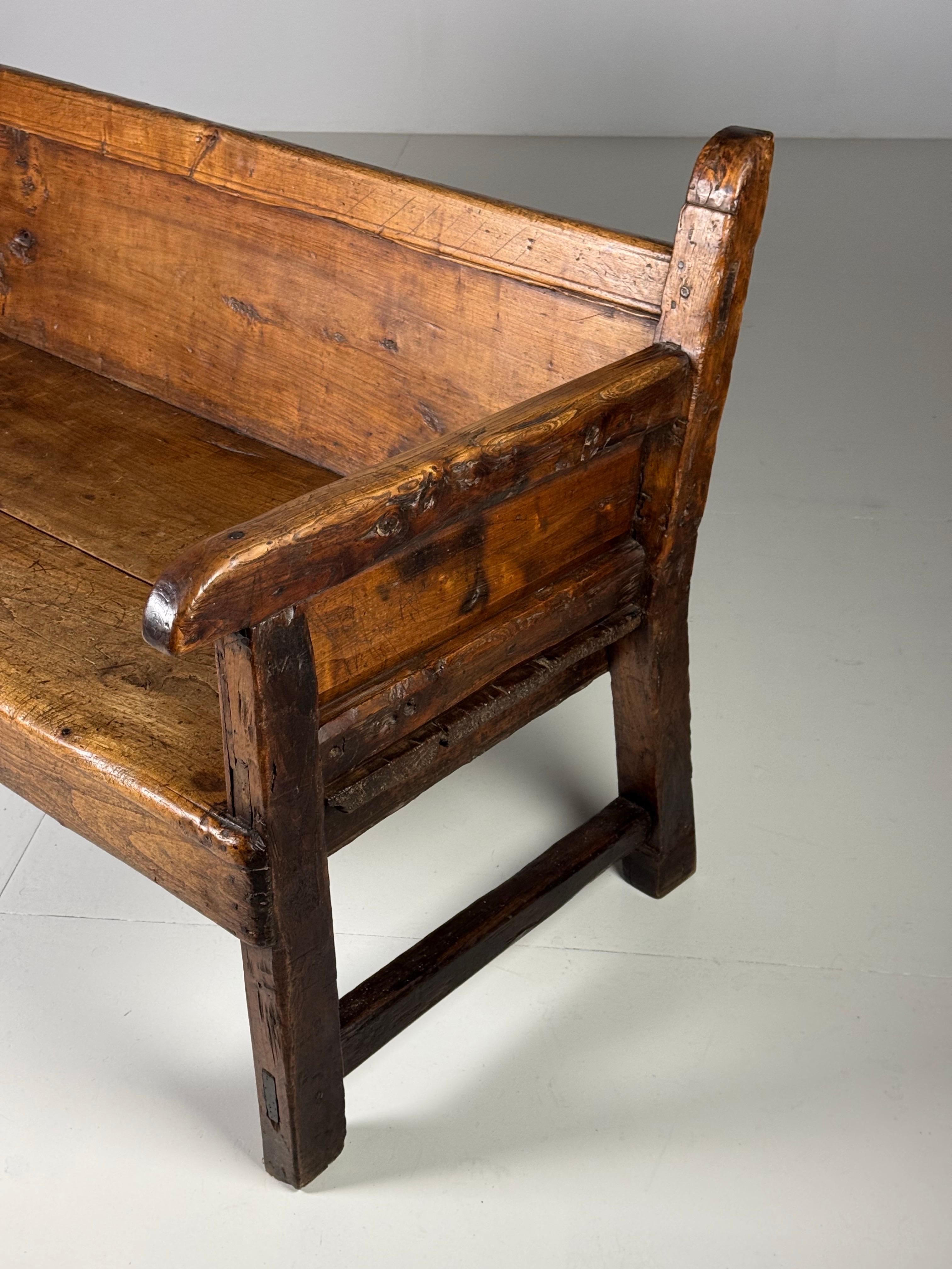 Banc espagnol 18e siècle 3