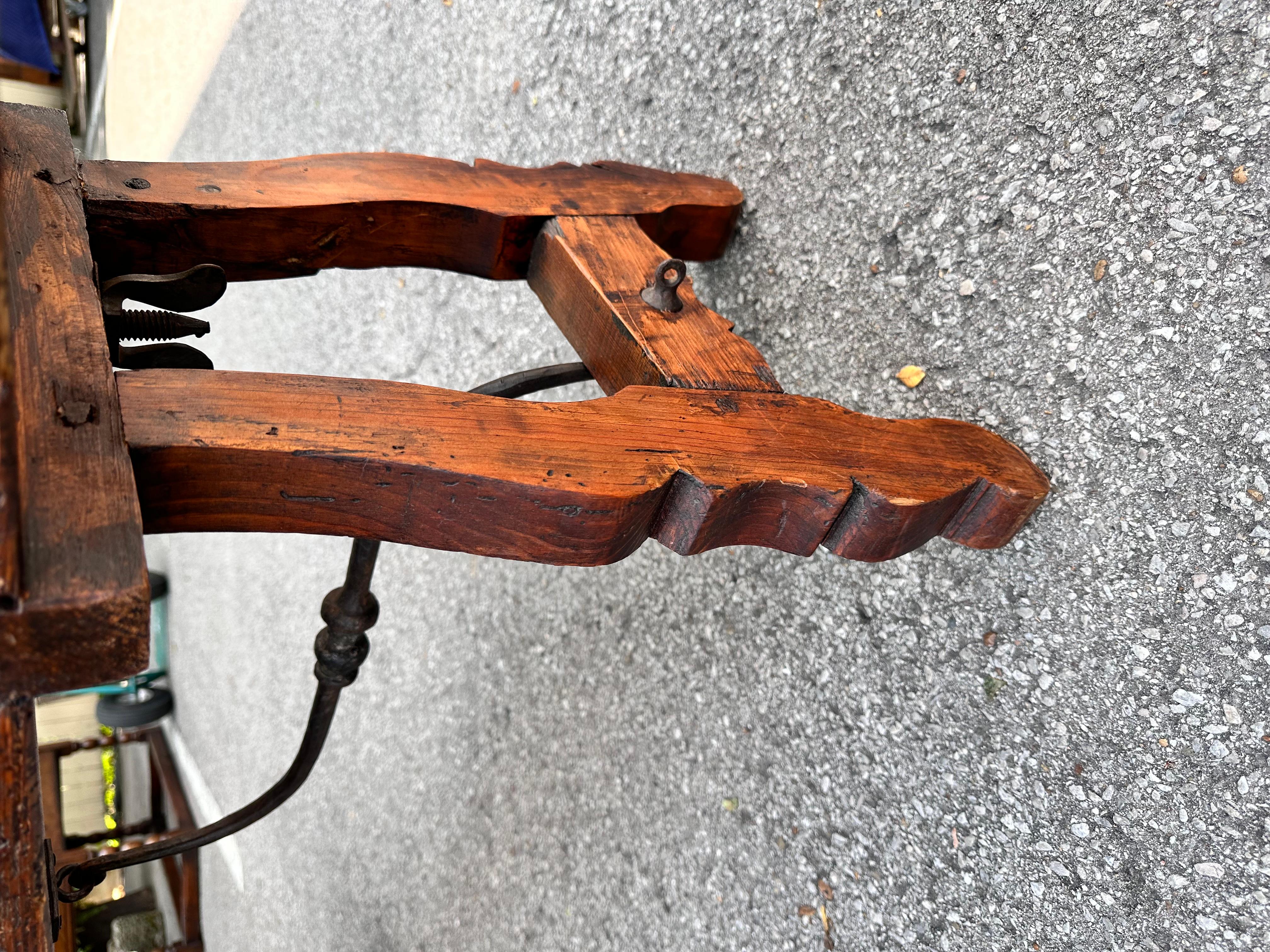 Spanish Bench In Excellent Condition For Sale In Nashville, TN