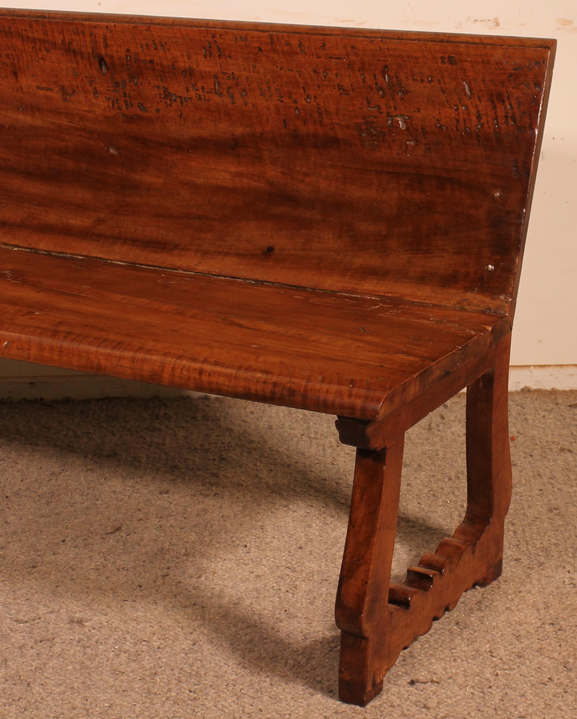 18th Century and Earlier Spanish Bench In Walnut-17th Century