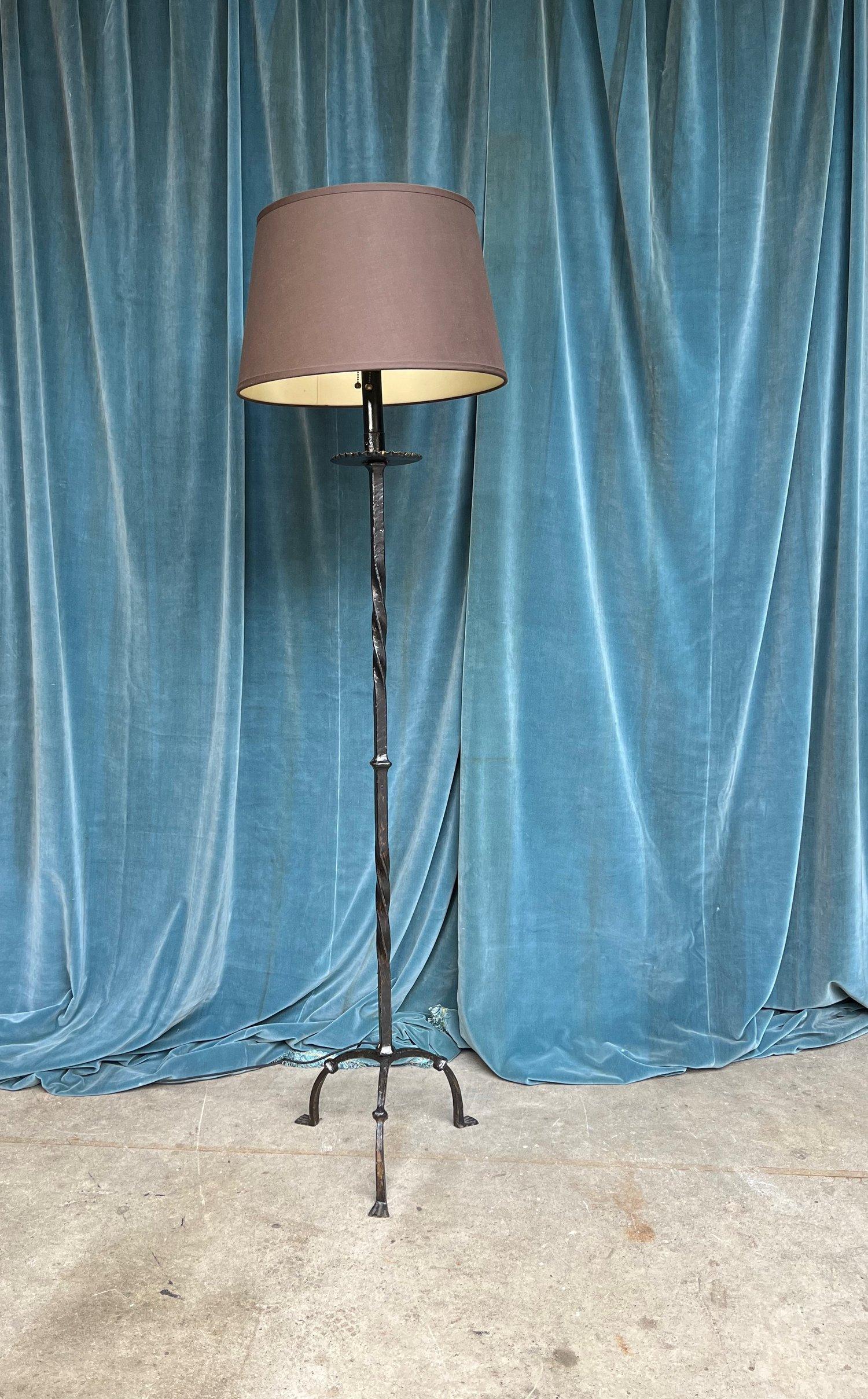 Mid-Century Modern Spanish Black Iron Floor Lamp For Sale