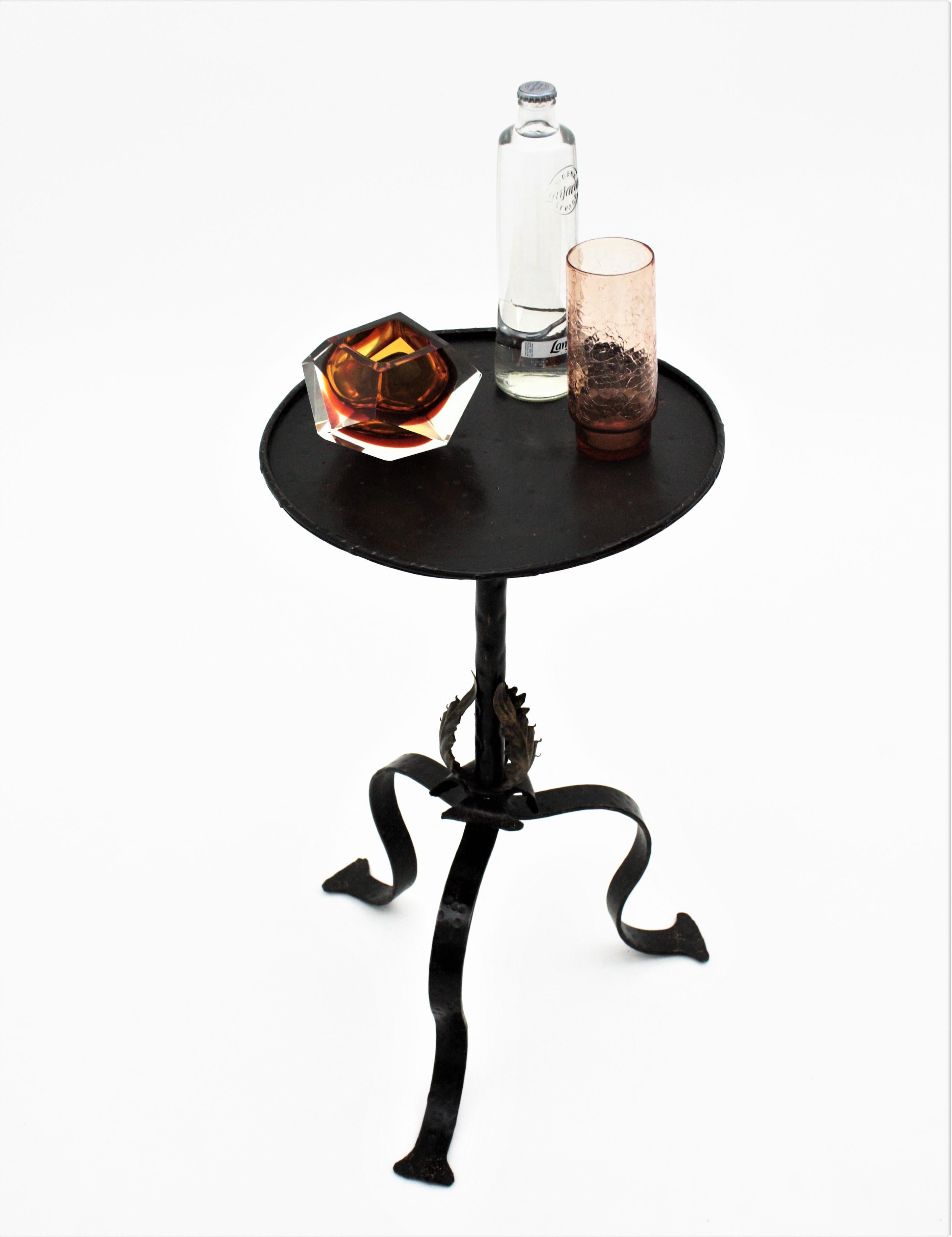 Mid-Century Modern Spanish Black Wrought Iron Gueridon Drinks Table with Gilded Foliate Details