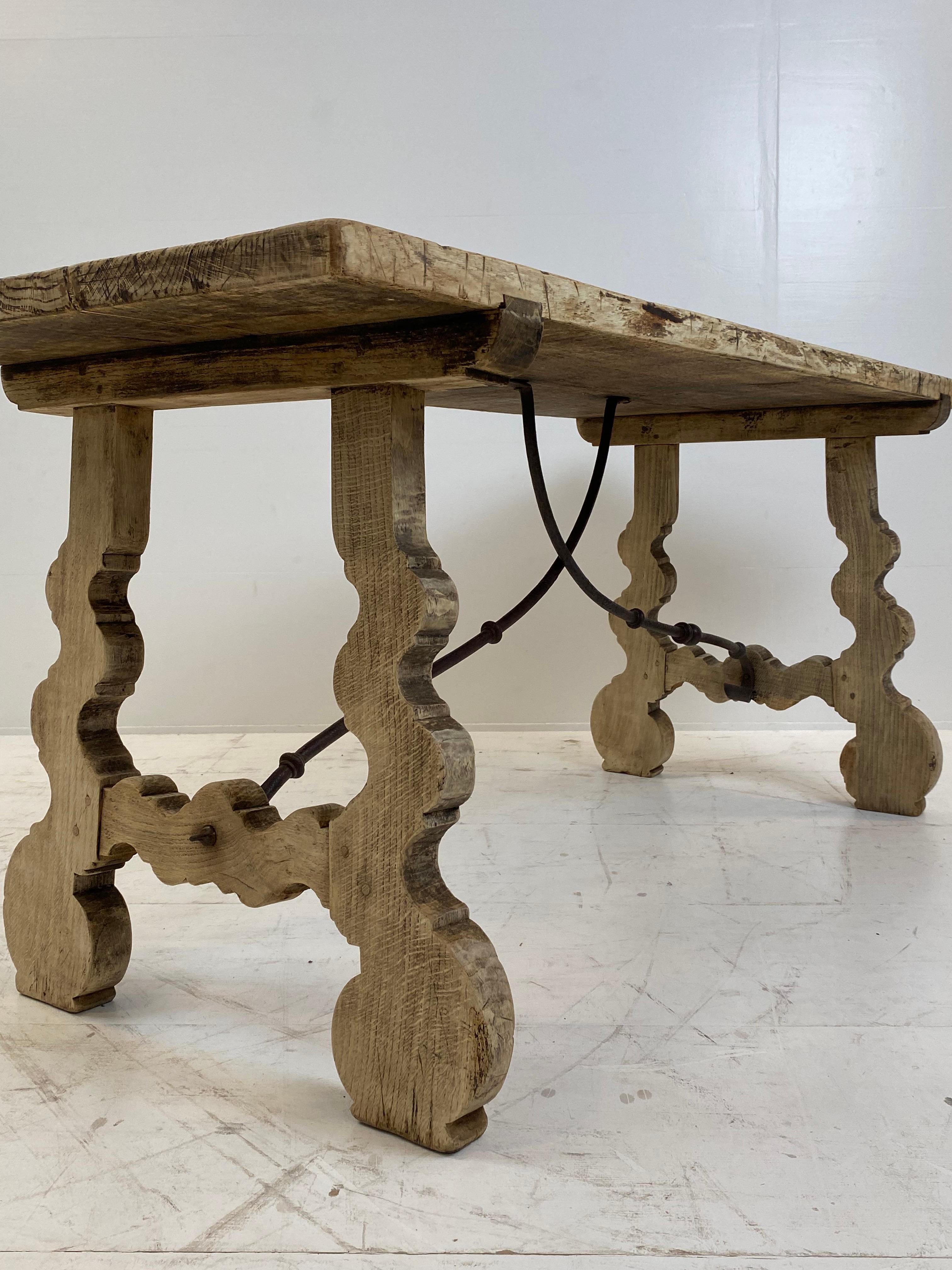 Small Antique table in bleached walnut with iron details, Spain, 1820s.  3