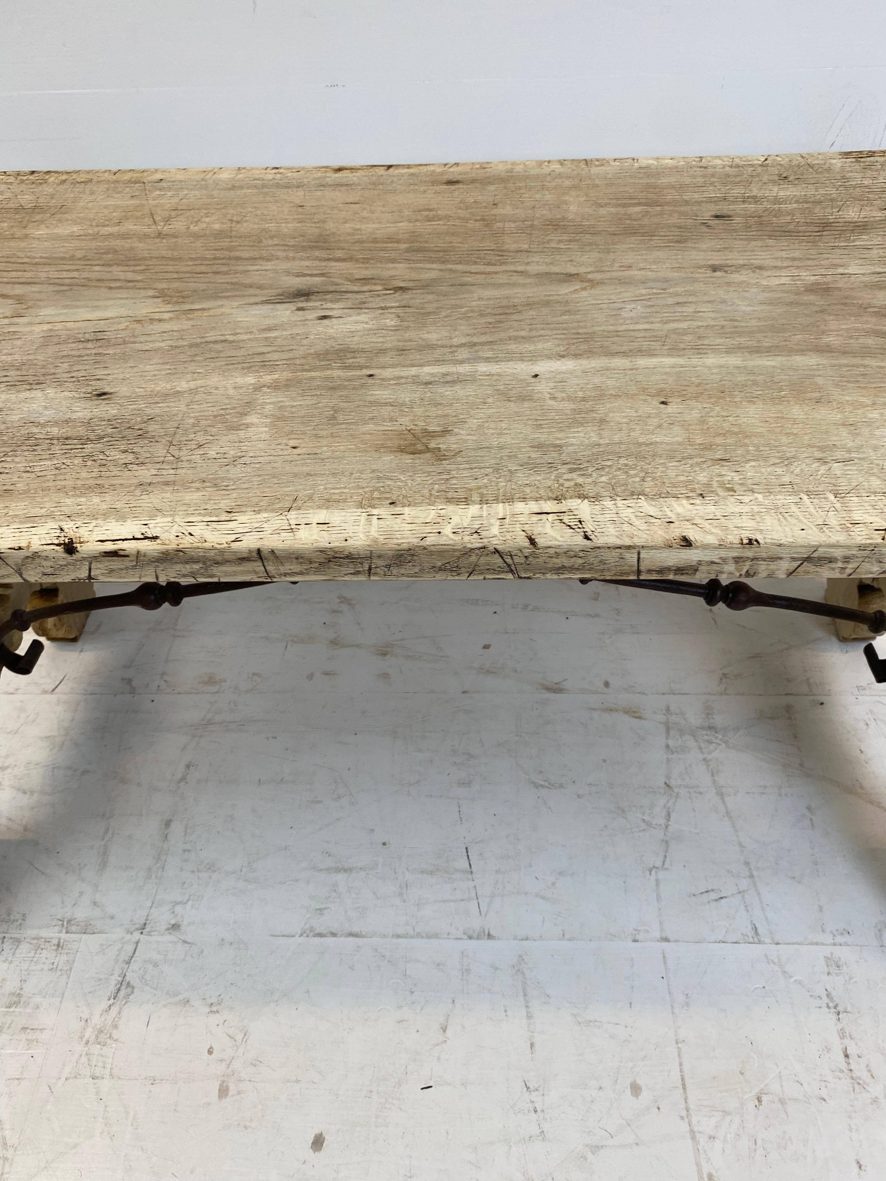 Small Antique table in bleached walnut with iron details, Spain, 1820s.  In Good Condition In Schellebelle, BE