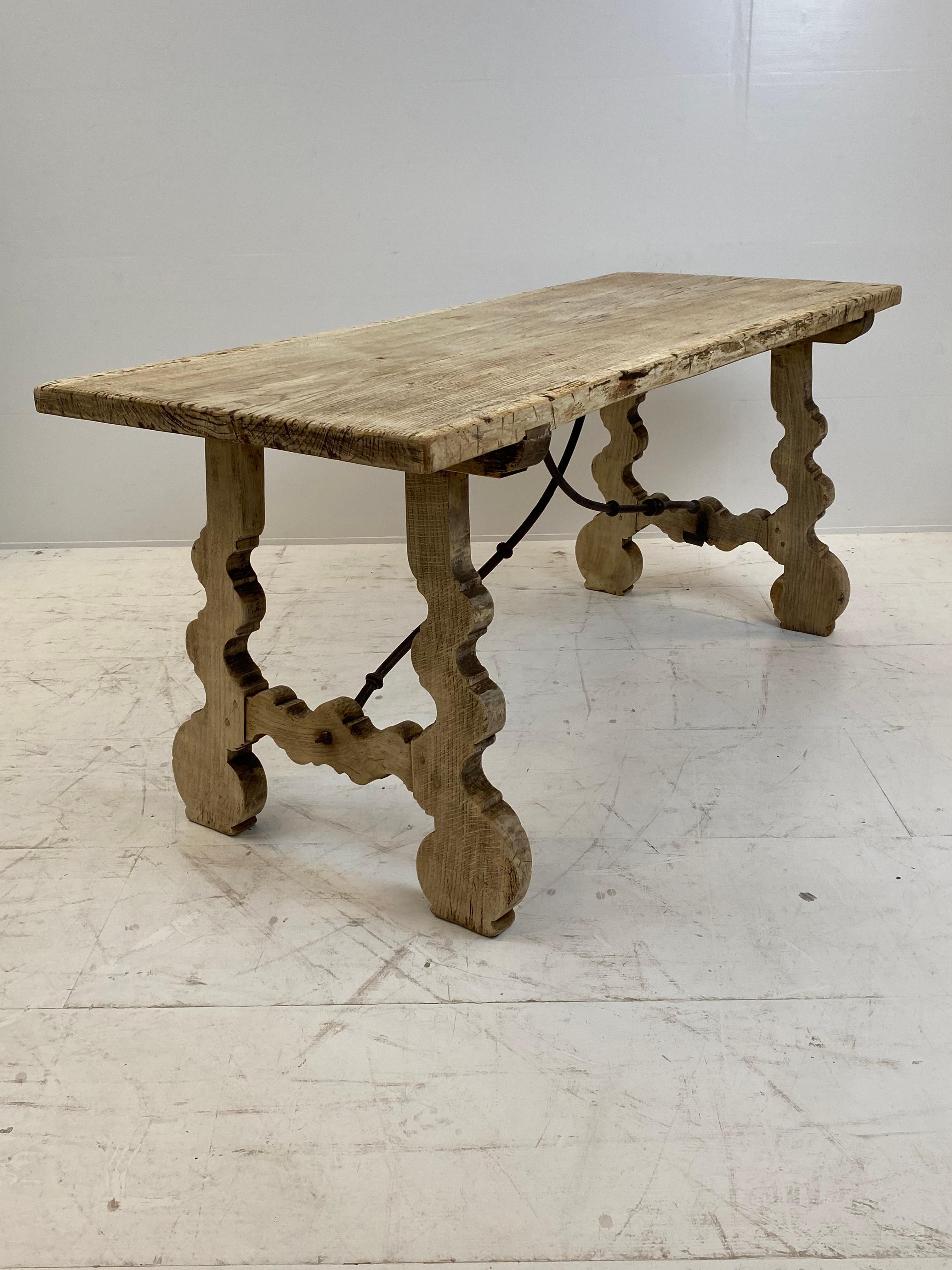 Small Antique table in bleached walnut with iron details, Spain, 1820s.  1