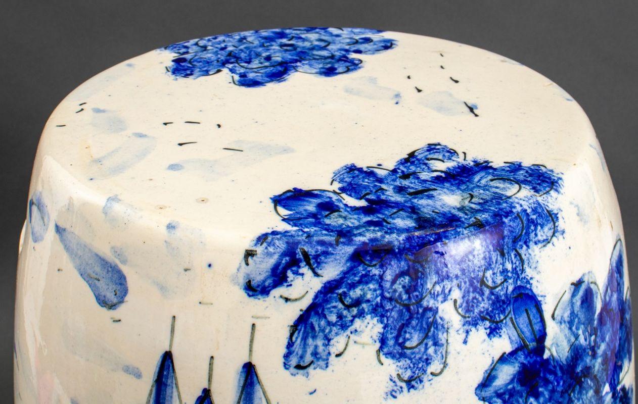 Espagnol Tabouret de jardin espagnol bleu et blanc en vente