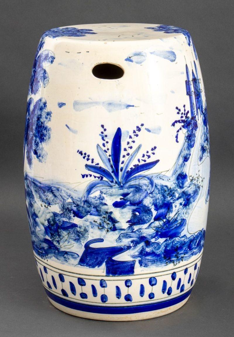 Céramique Tabouret de jardin espagnol bleu et blanc en vente