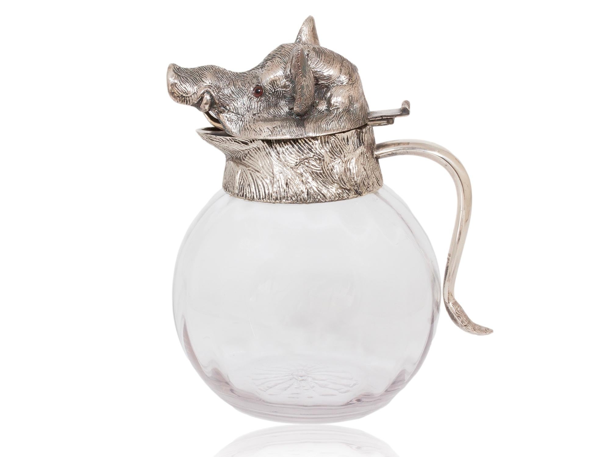 Spanische Wildschweinkopf Glaskaraffe von Valenti (Gegossen) im Angebot