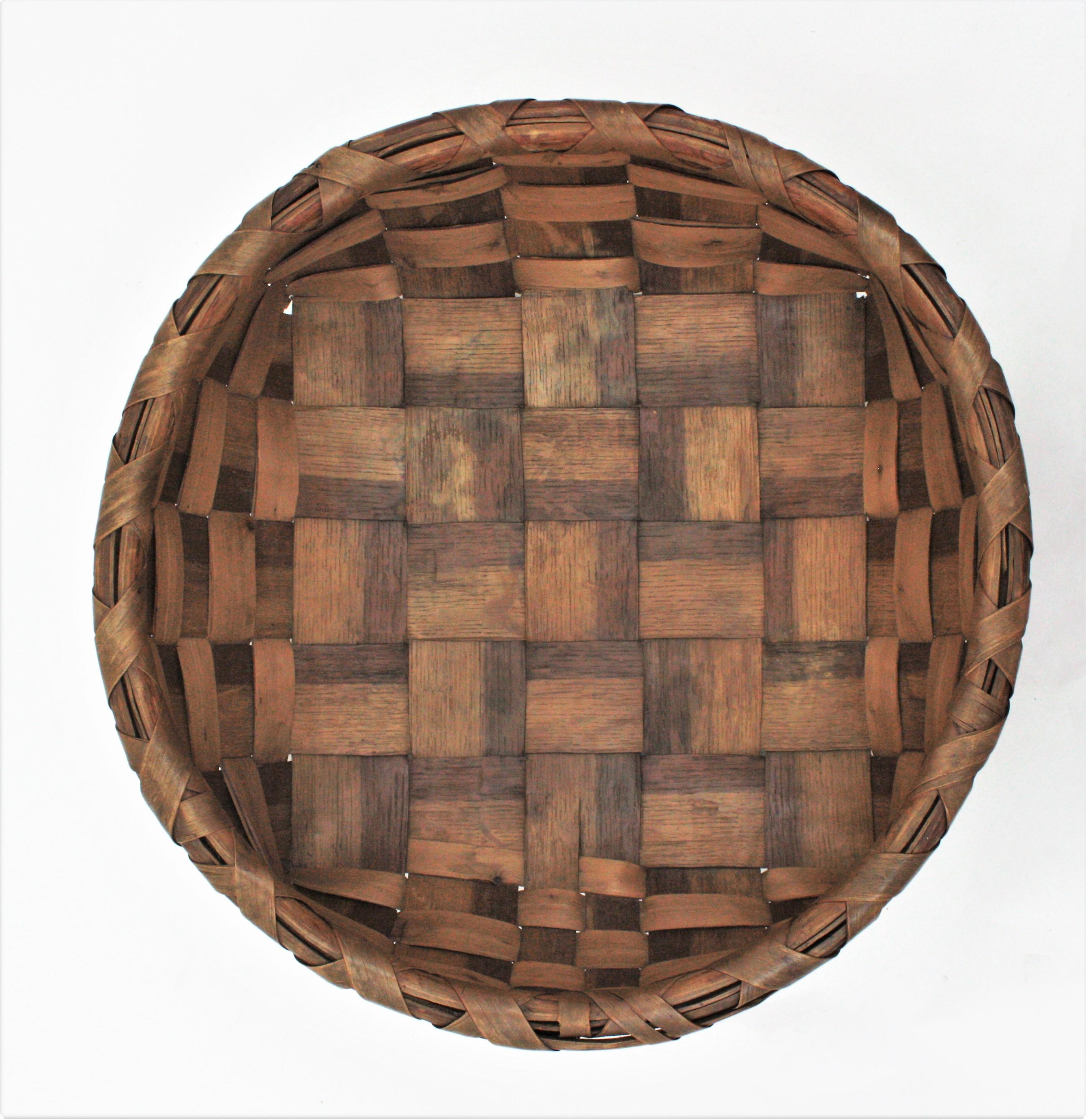 Spanish Braided Wood Large Rustic Basket, 1940s For Sale 10