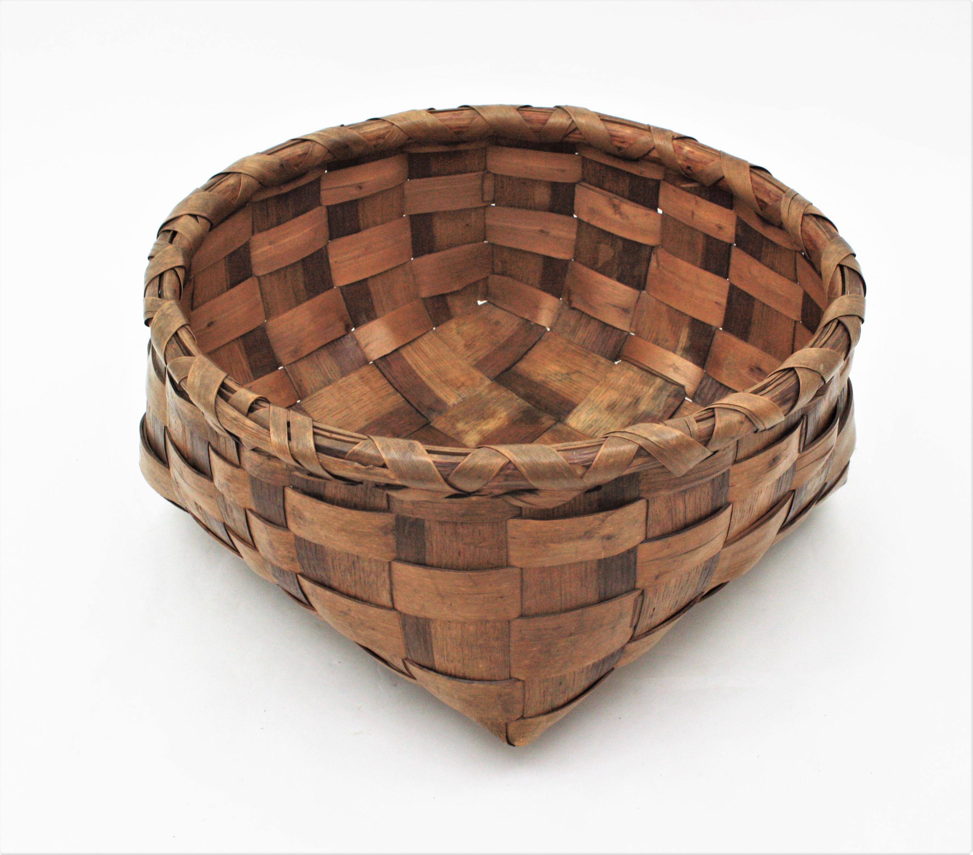 Spanish Braided Wood Large Rustic Basket, 1940s For Sale 12