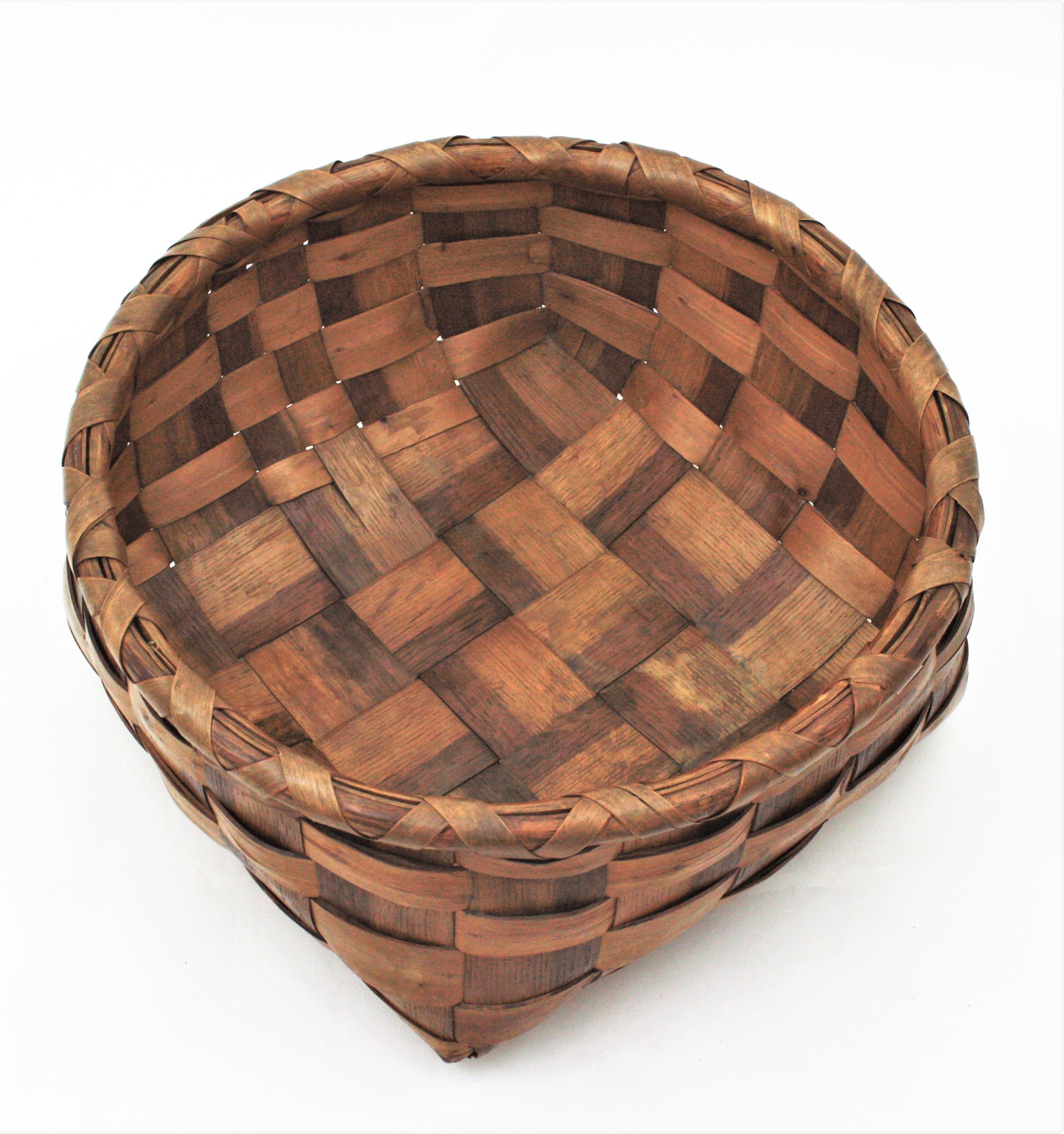 Spanish Braided Wood Large Rustic Basket, 1940s For Sale 4