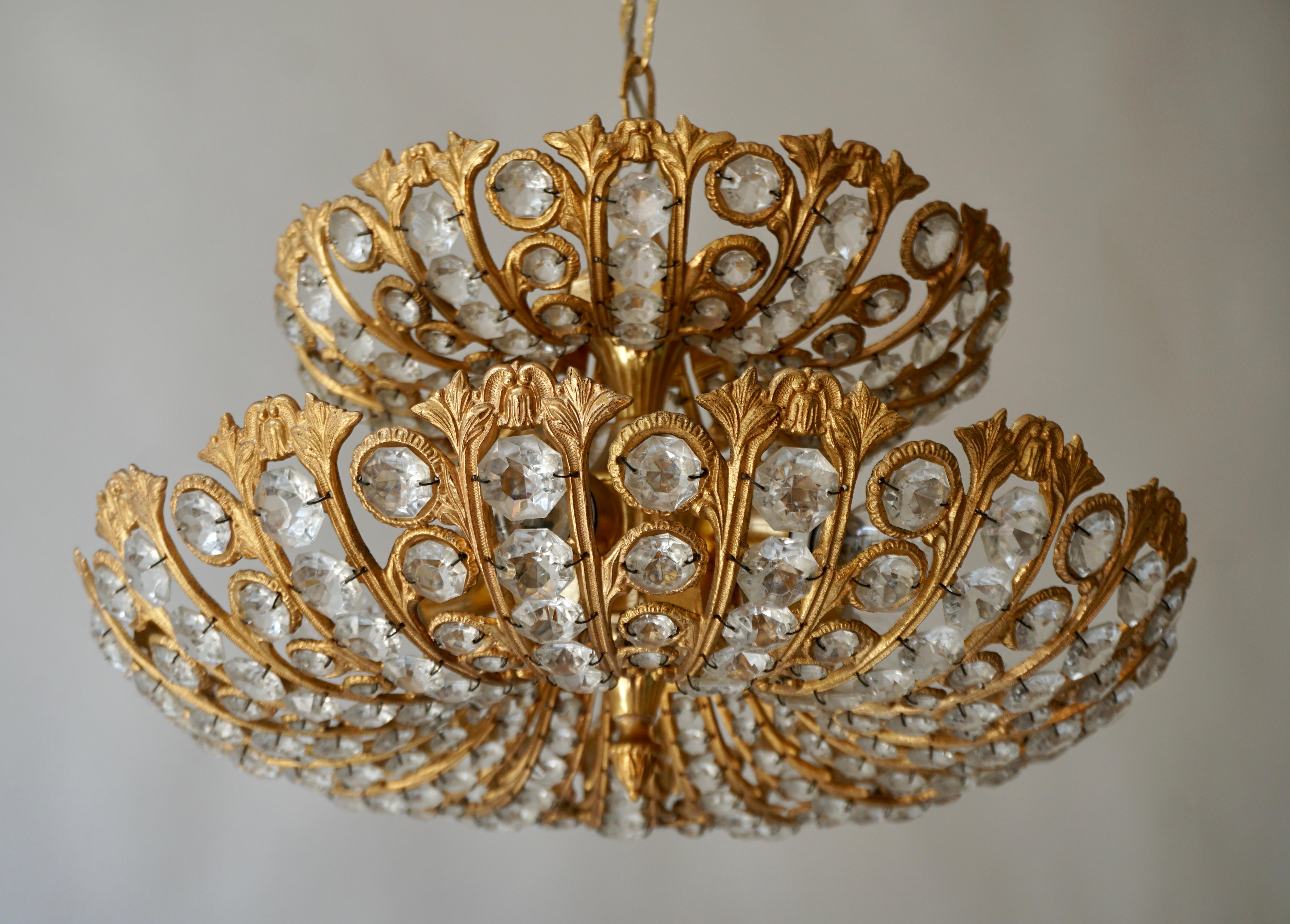 Spanish Brass and Crystal Chandelier by Ernest Palm for Palwa, 1970s In Good Condition For Sale In Antwerp, BE