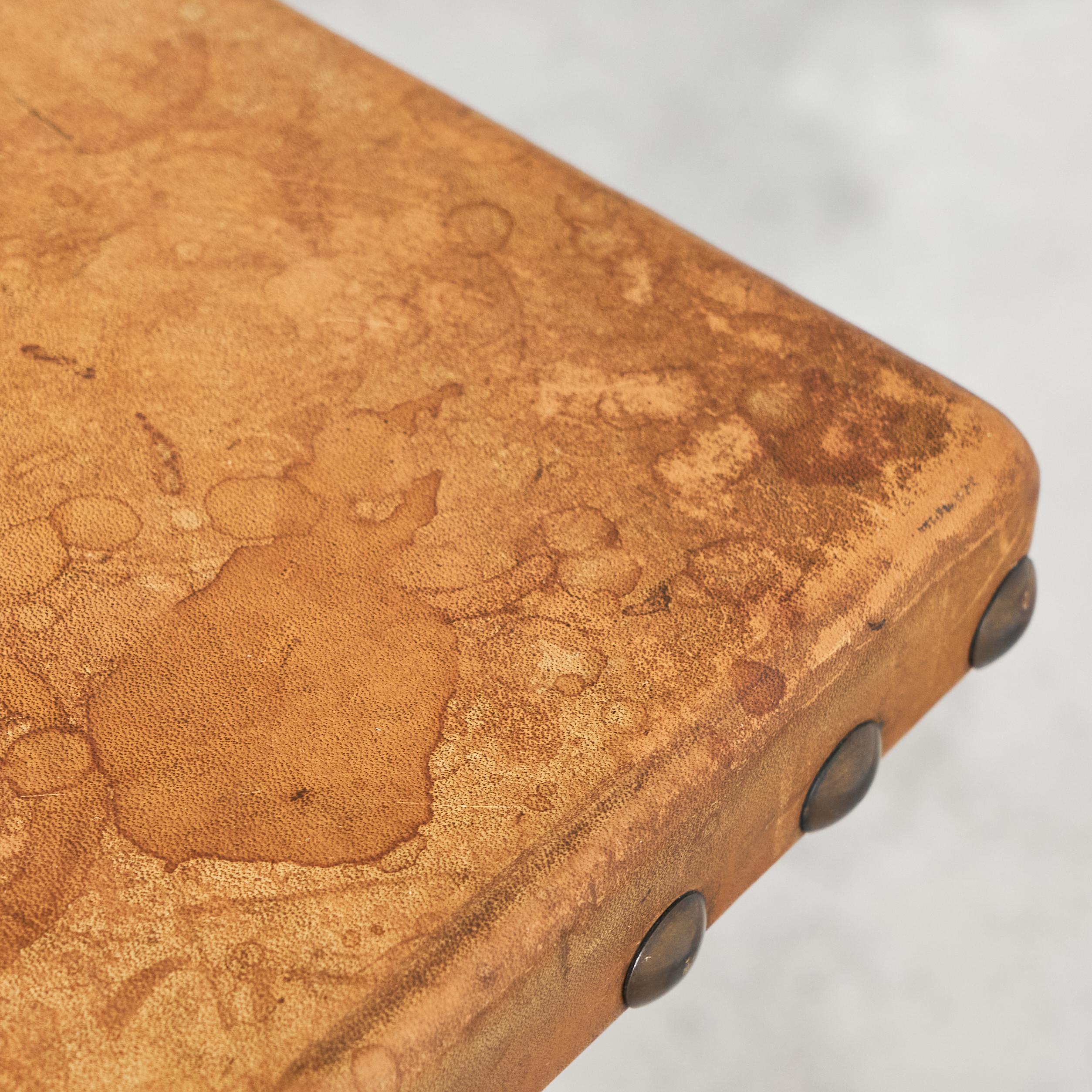 Spanish Brutalist Coffee Table in Solid Oak, Metal and Patinated Leather 1940s For Sale 10