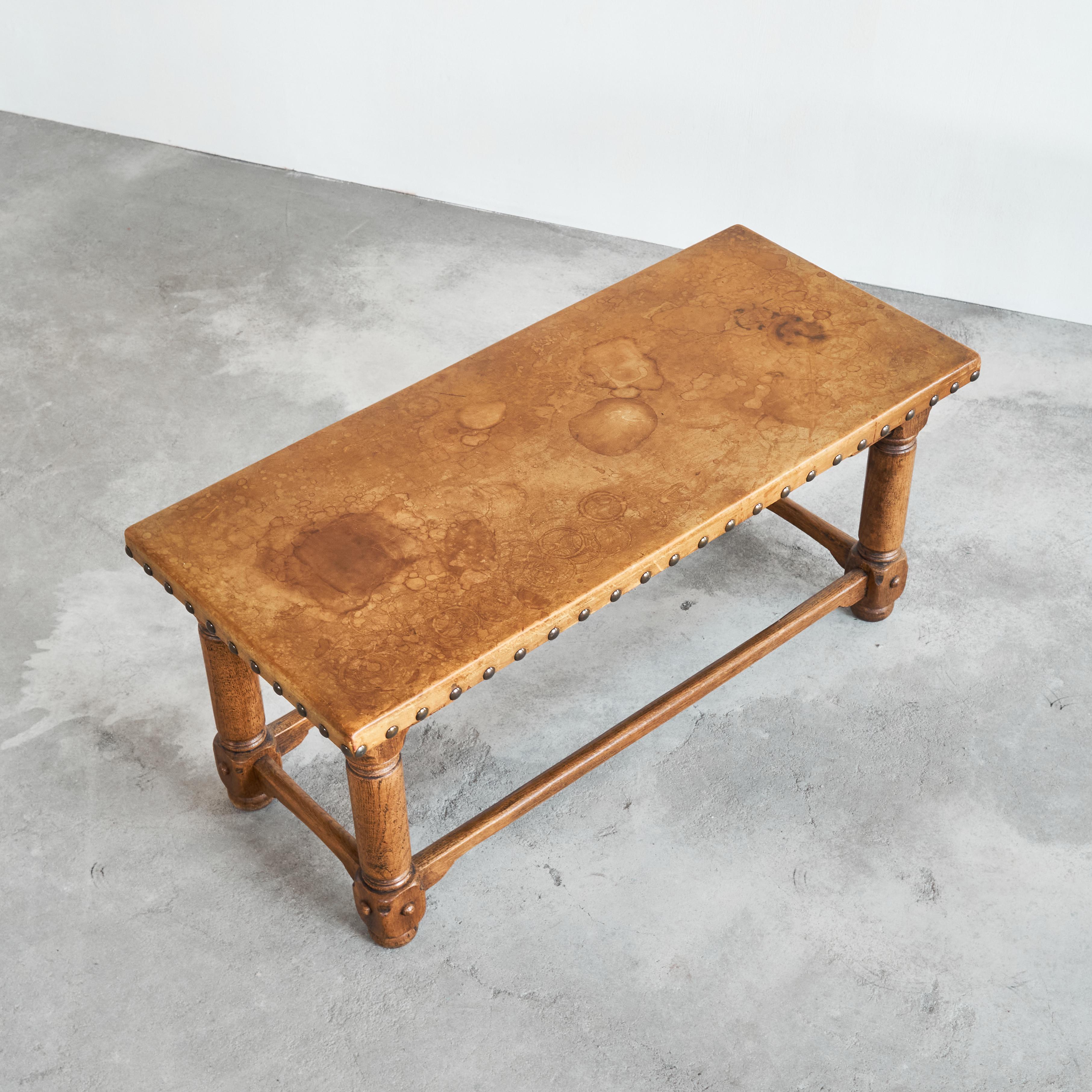 Spanish Brutalist Coffee Table in Solid Oak, Metal and Patinated Leather 1940s For Sale 11