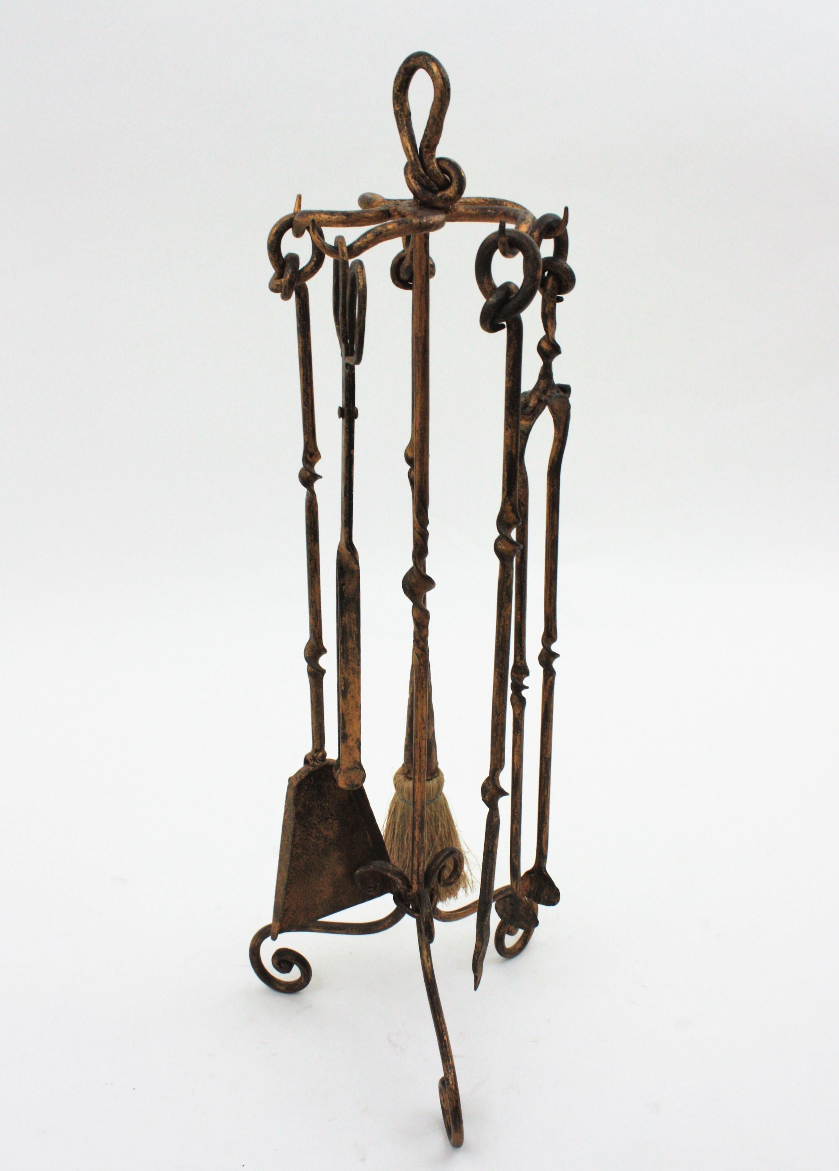 Spanish Brutalist Fireplace Tool Set Stand, Gilt Wrought Iron and Knot Design For Sale 5