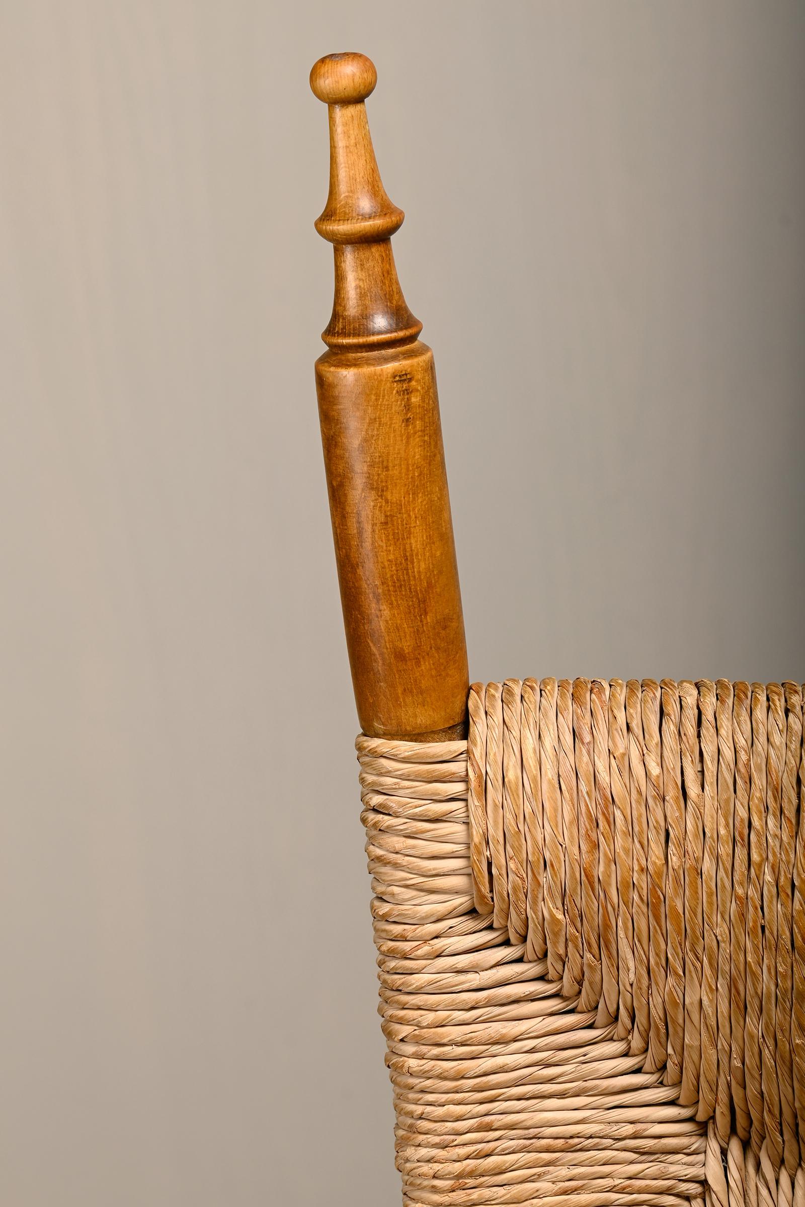 Sedie da pranzo rustiche brutaliste spagnole in Oak e giunco in vendita 5