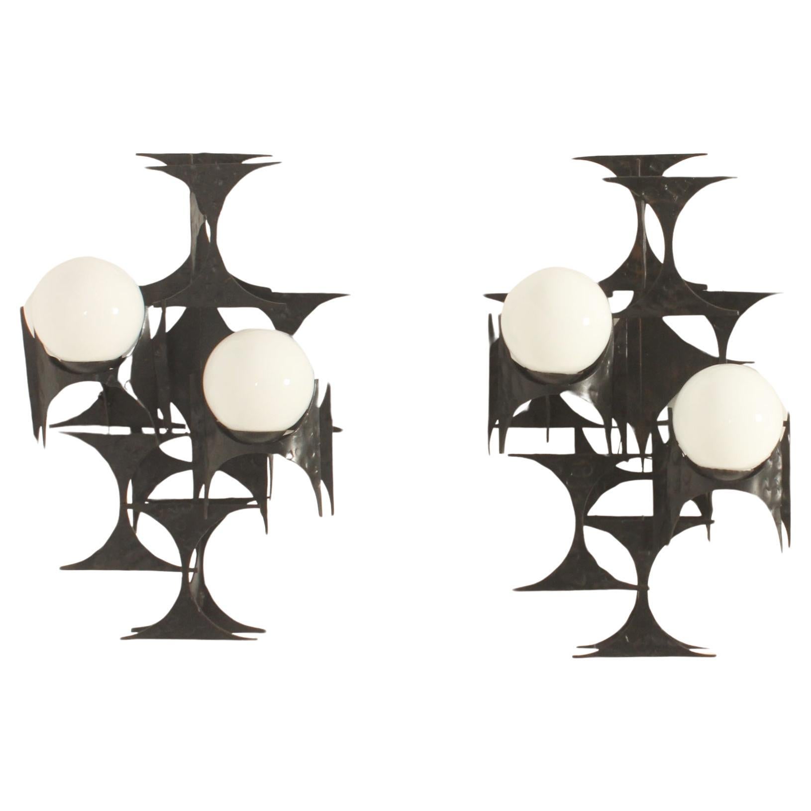 Large Spanish Brutalist Sconce in Iron from 1960's For Sale at