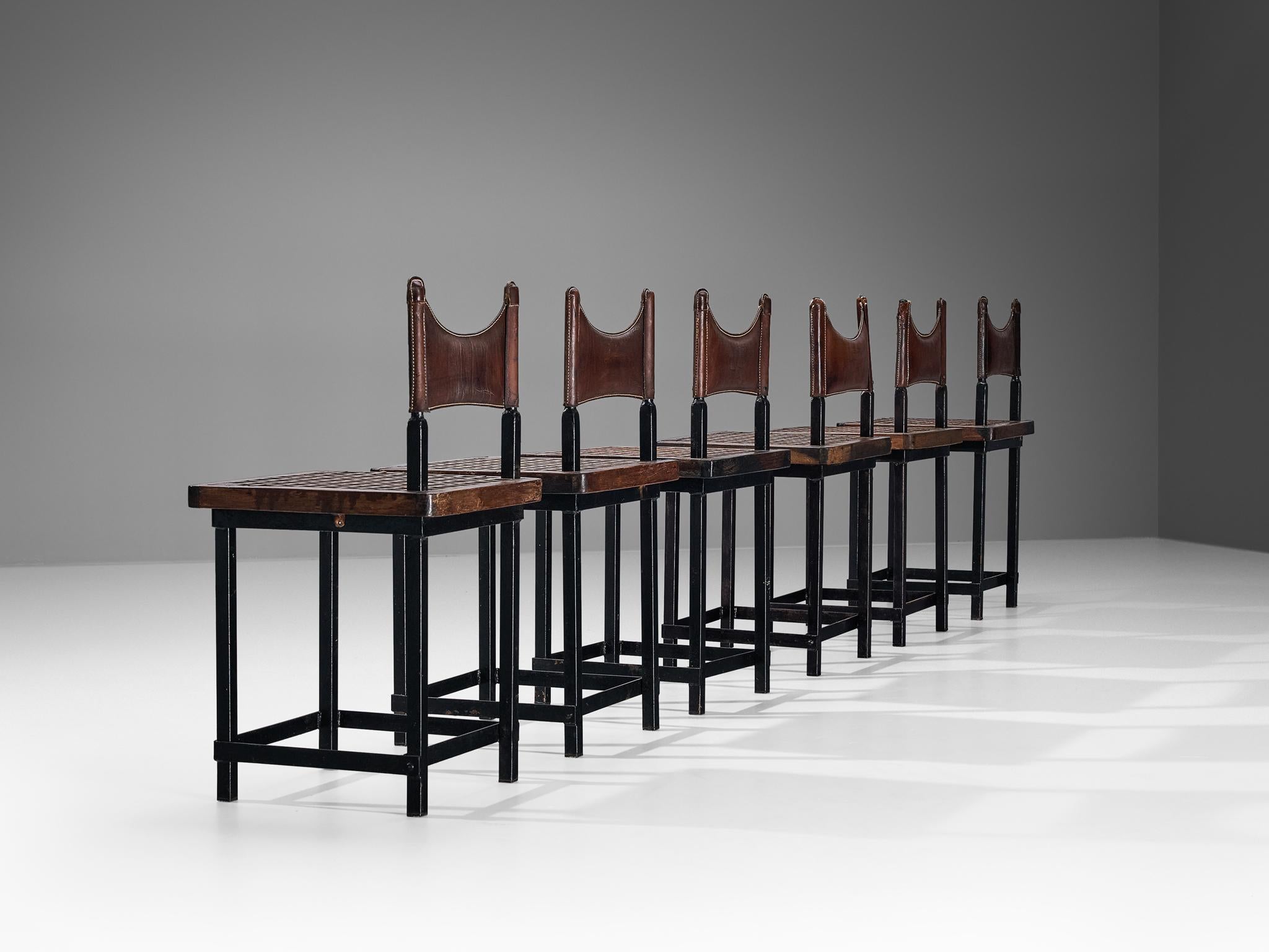 Spanish Brutalist Set of Six Dining Chairs in Iron and Leather  For Sale 1