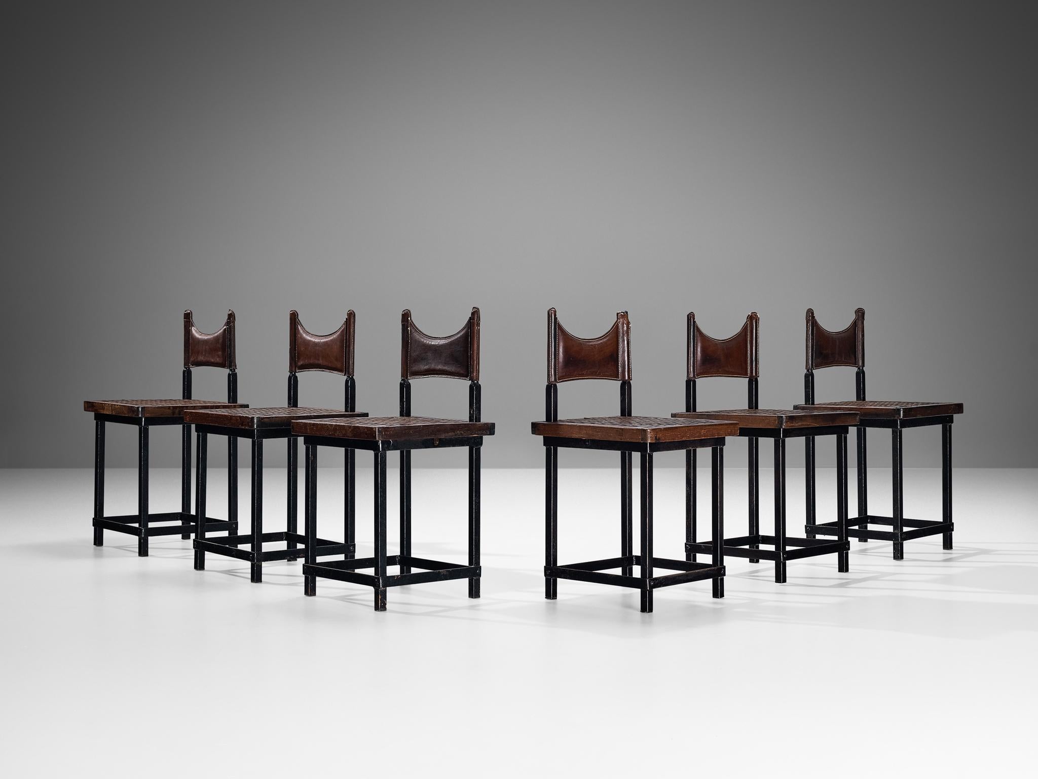 Spanish Brutalist Set of Six Dining Chairs in Iron and Leather  For Sale 4