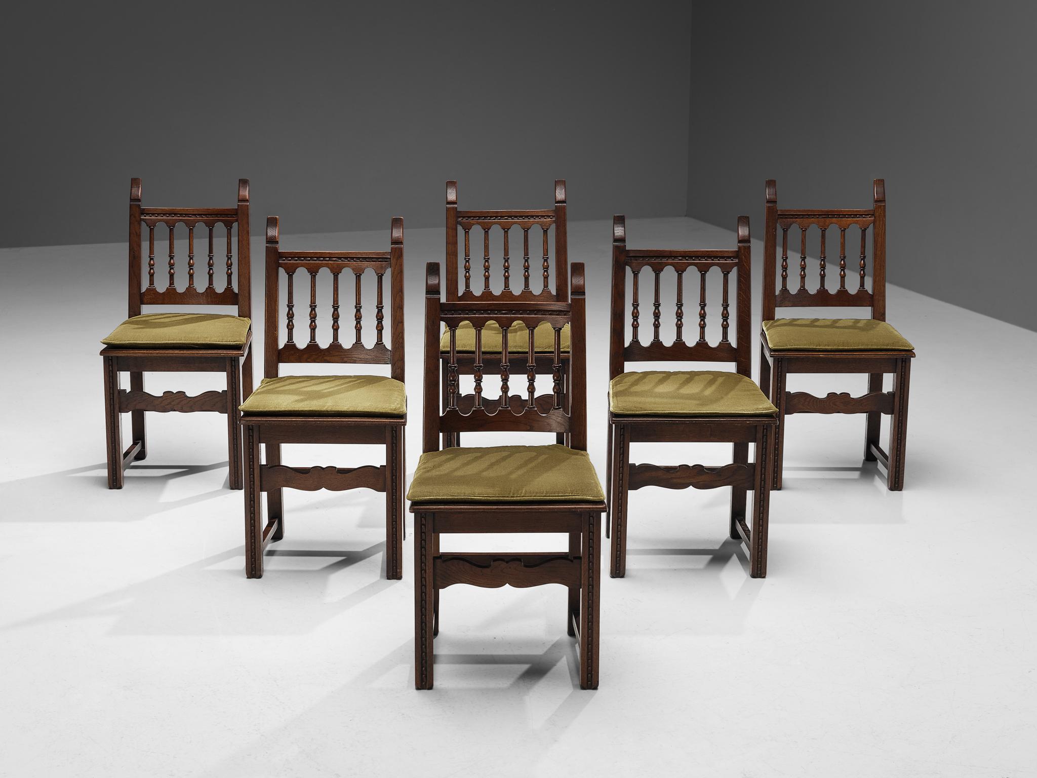 Spanish Brutalist Set of Six Dining Chairs in Oak For Sale 5