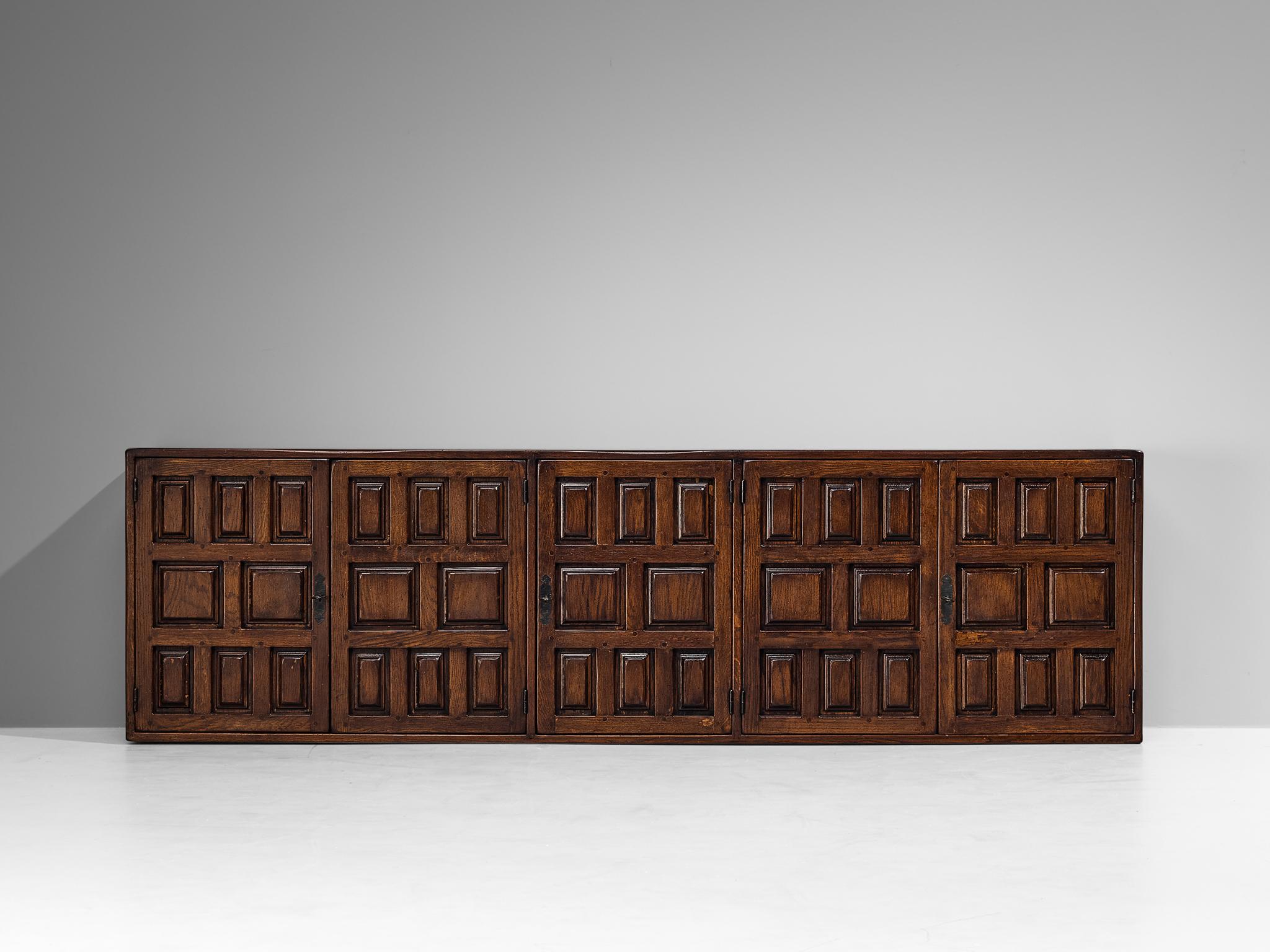 Spanish Brutalist Sideboard in Oak  In Good Condition In Waalwijk, NL