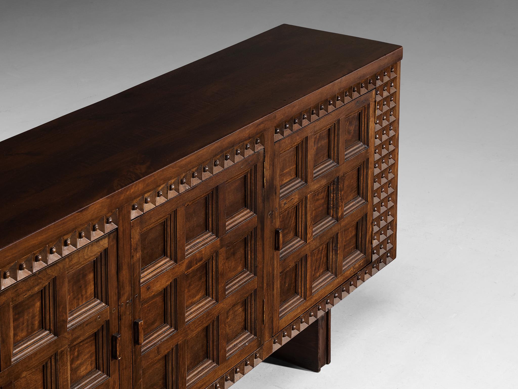 Spanish Brutalist Sideboard with Sophisticated Carvings in Maple For Sale 1