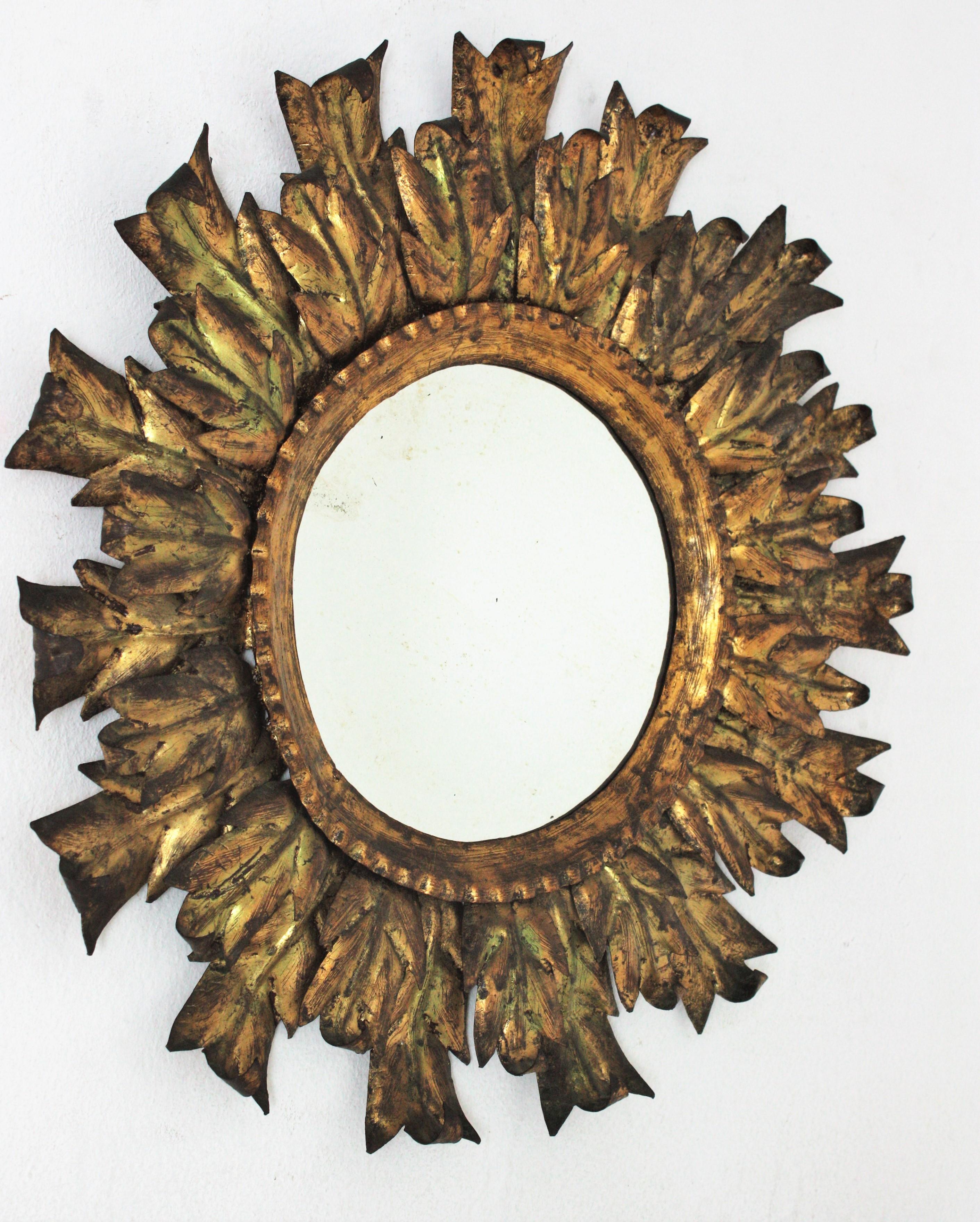 Spanish Brutalist Sunburst Mirror in Gilt Metal, 1950s For Sale 6