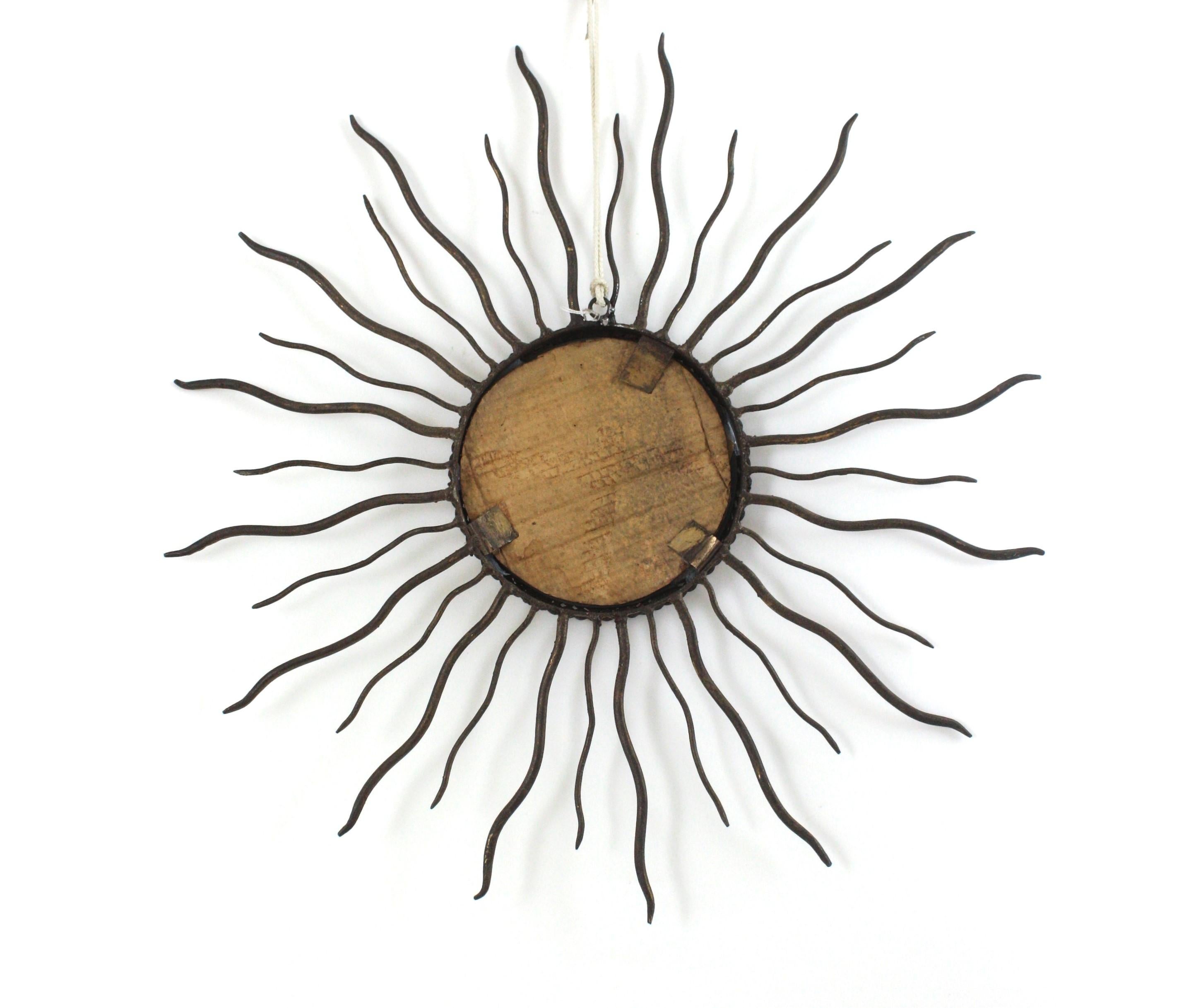 Spanish Brutalist Sunburst Mirror in Parcel Gilt Iron, 1950s For Sale 8